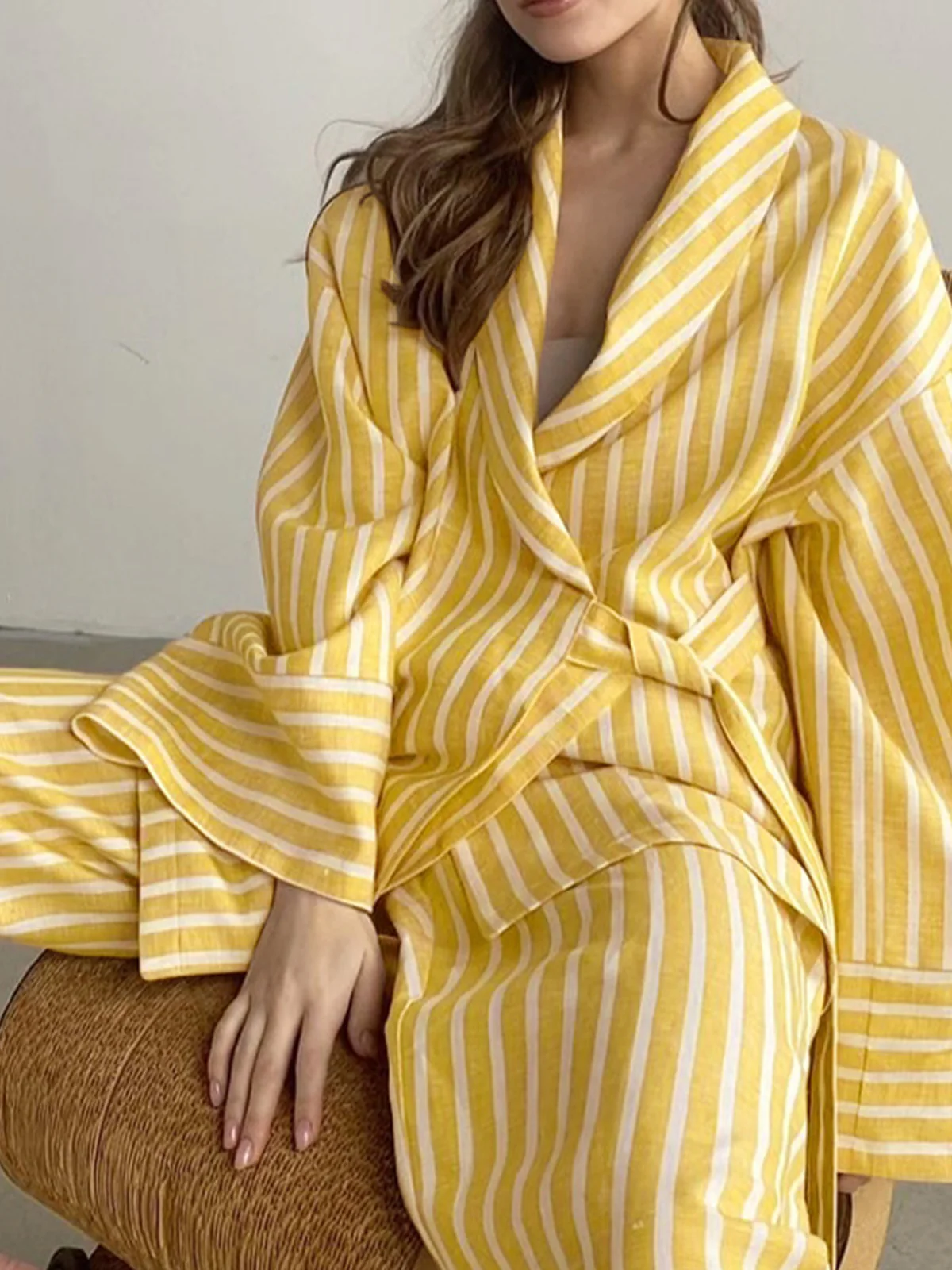 Oversized Knotted Striped Pants Set - Image 2