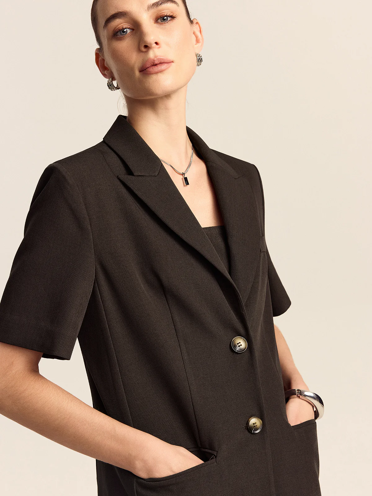 Oversized Short-Sleeved Blazer - Image 3