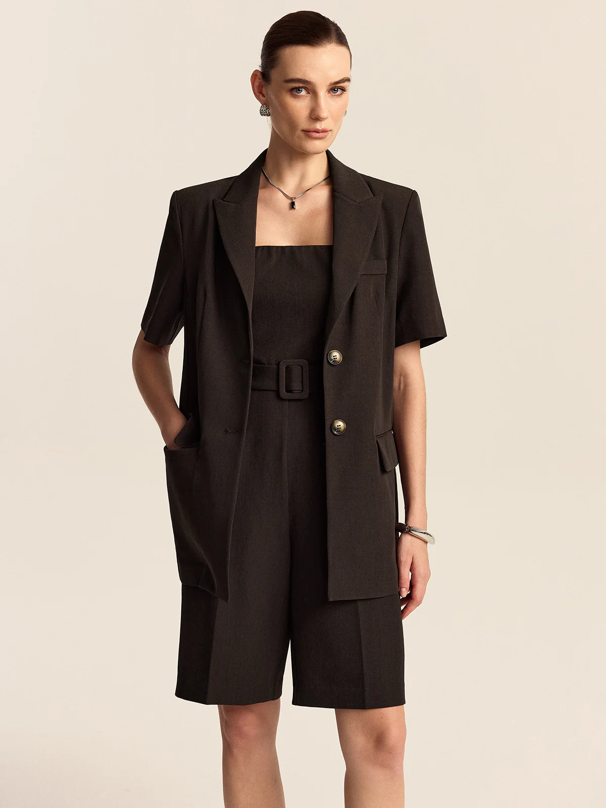 Oversized Short-Sleeved Blazer - Image 4