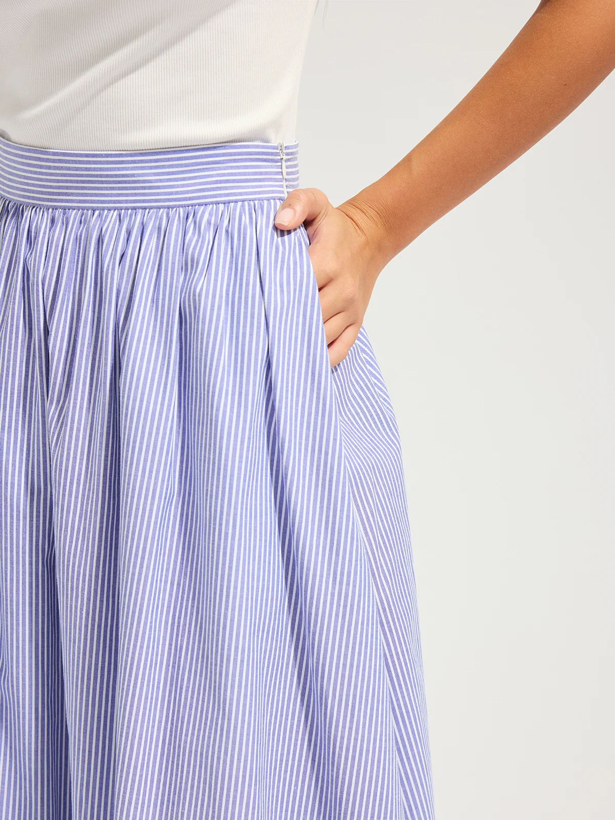 Oversized Striped Mid Waist Maxi Skirt - Image 5