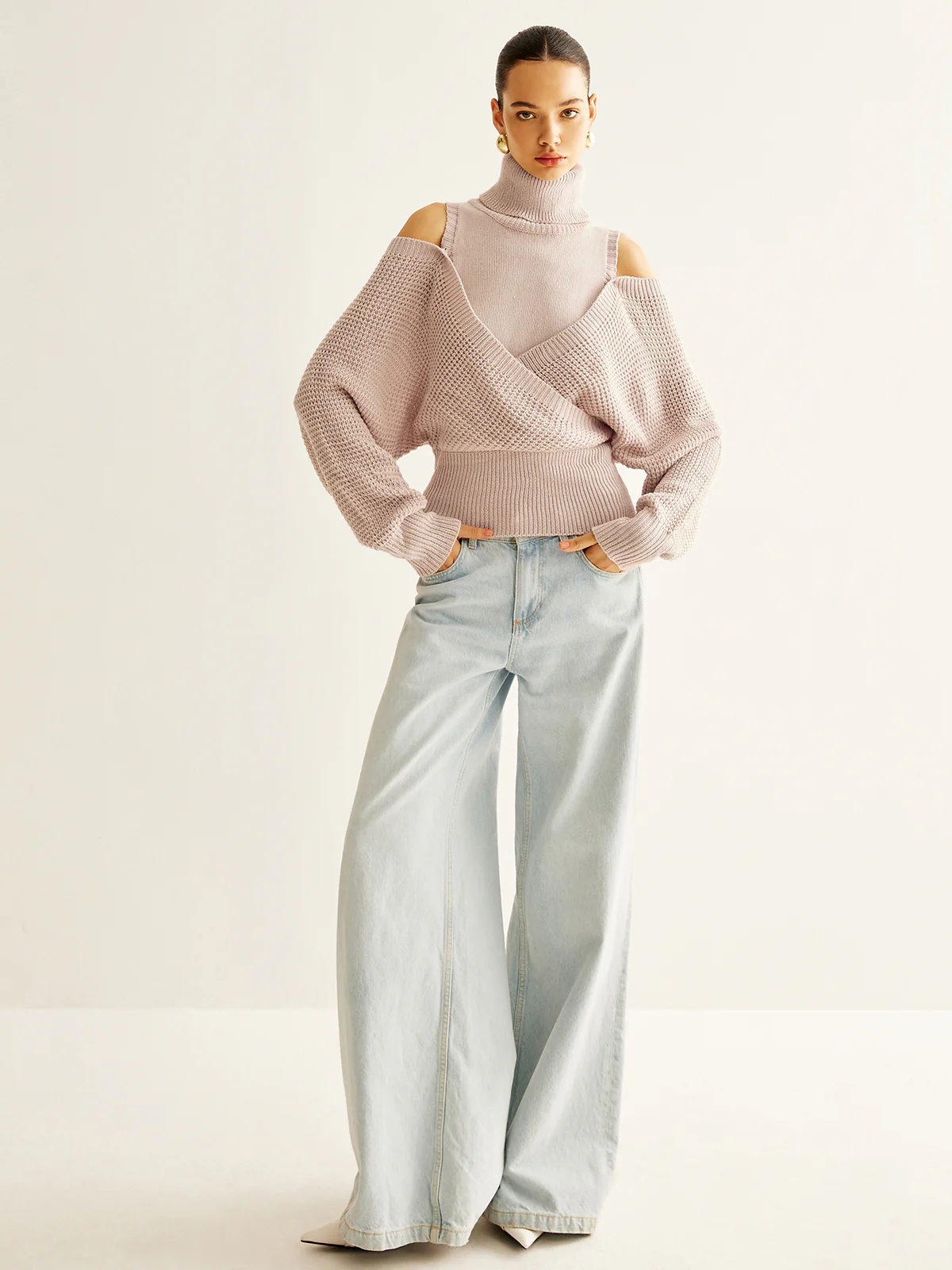 Oversized Wool-Blend Turtleneck Cinched Knit Top - Image 3