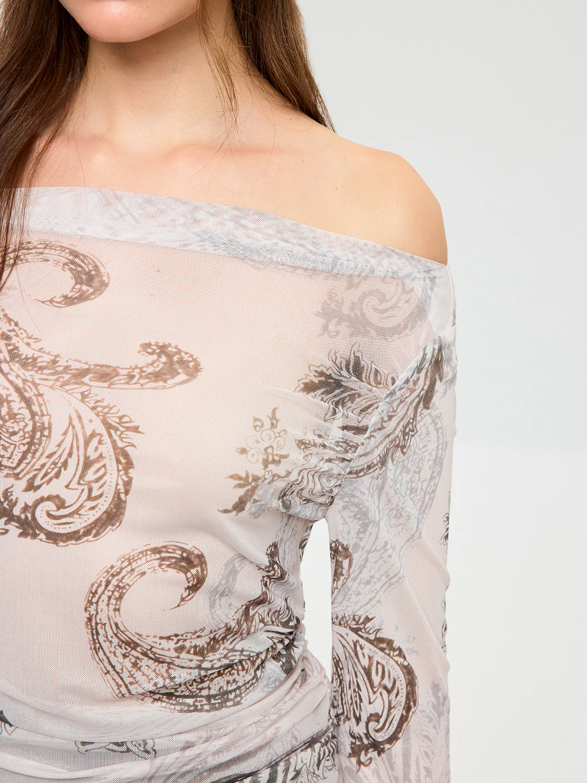 Paisley Print Off-Shoulder Sheer Mesh T-Shirt - Image 5