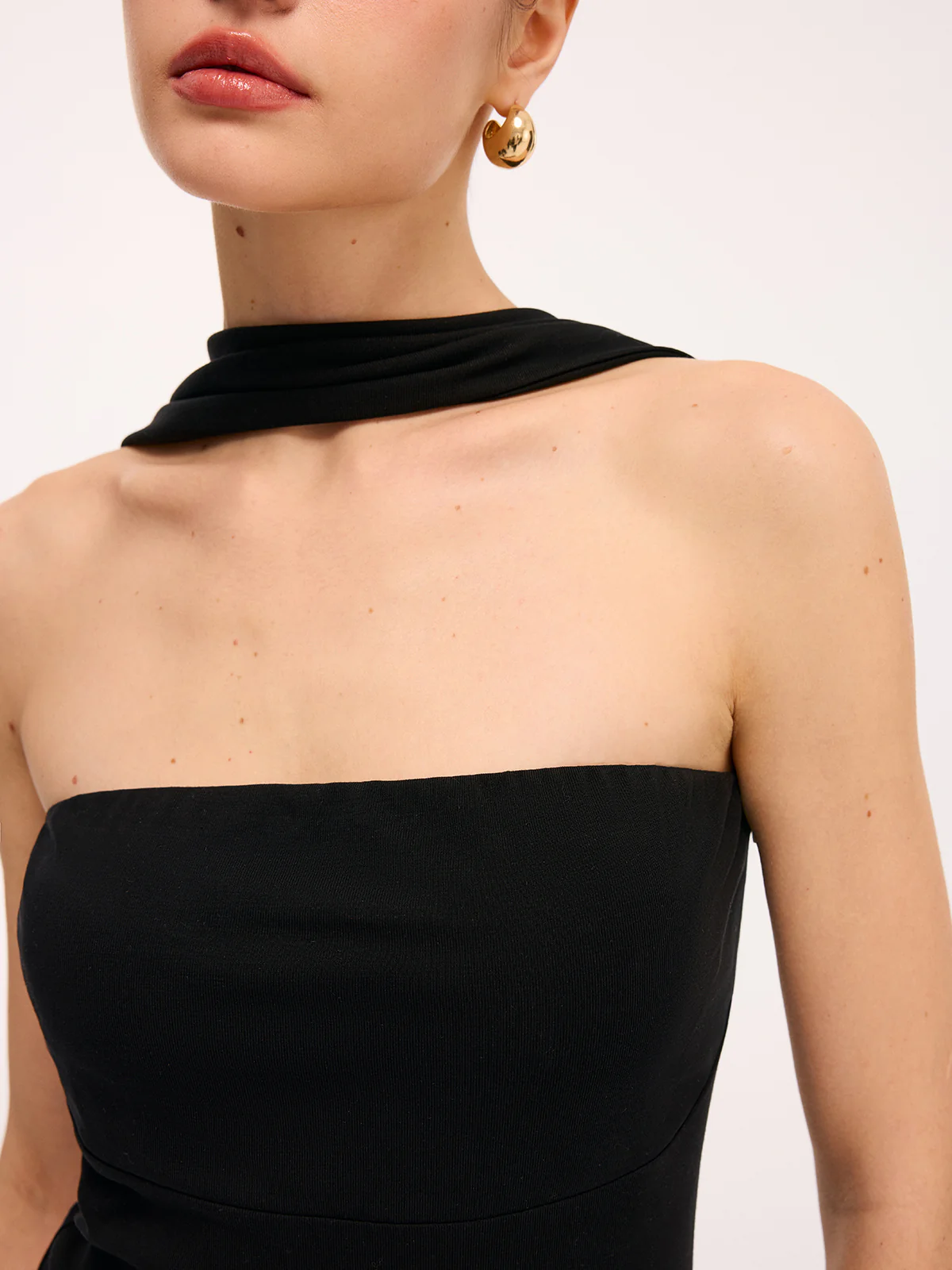 Paneled Design Color-Block Halter Backless Maxi Dress - Image 4