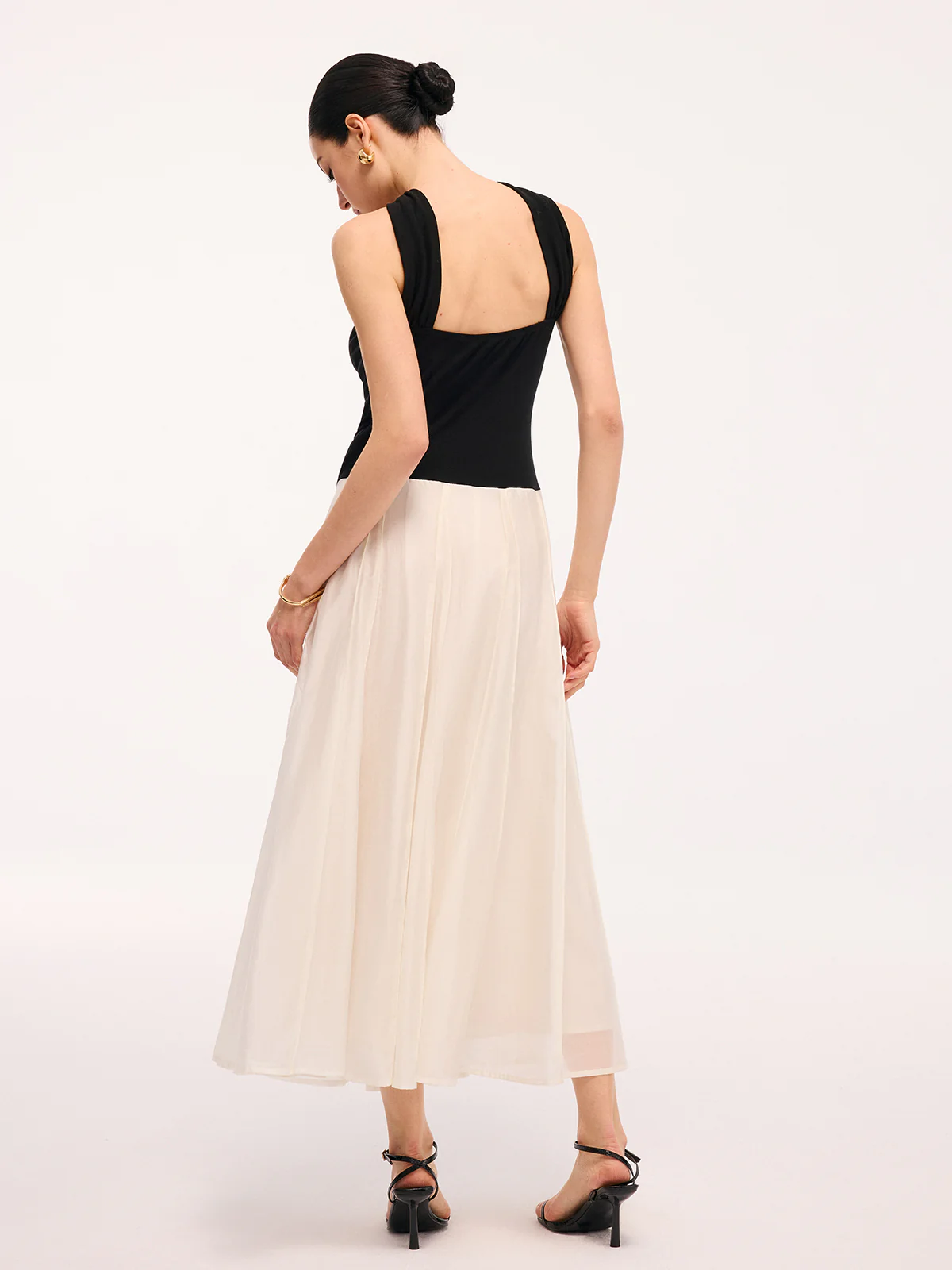 Paneled Design Color-Block Halter Backless Maxi Dress - Image 6