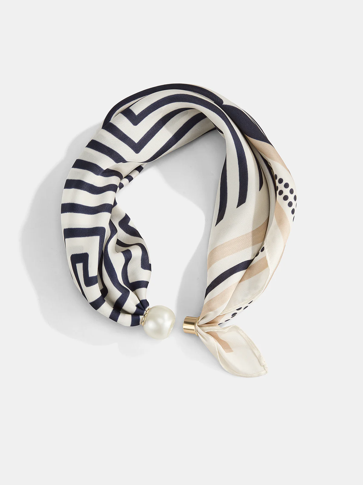Pearl Buckle Closure Geometric Print Scarf - Image 2