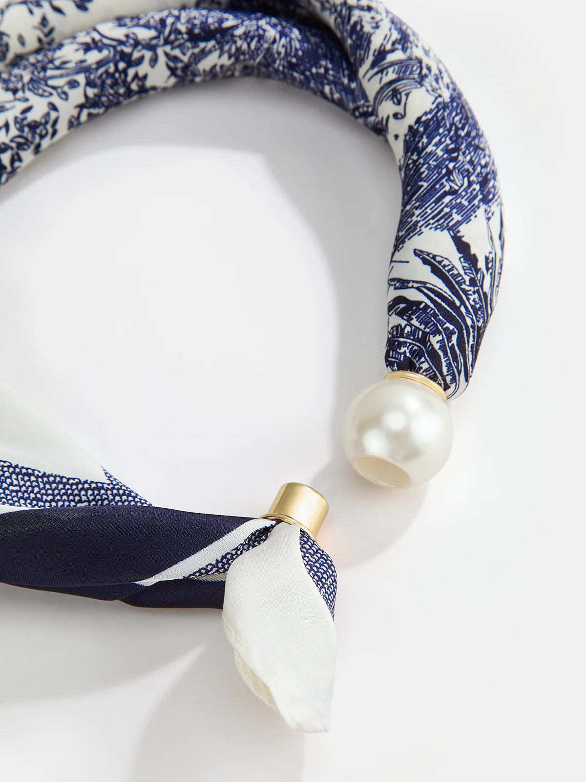 Pearl Buckle Closure Printed Scarf - Image 2
