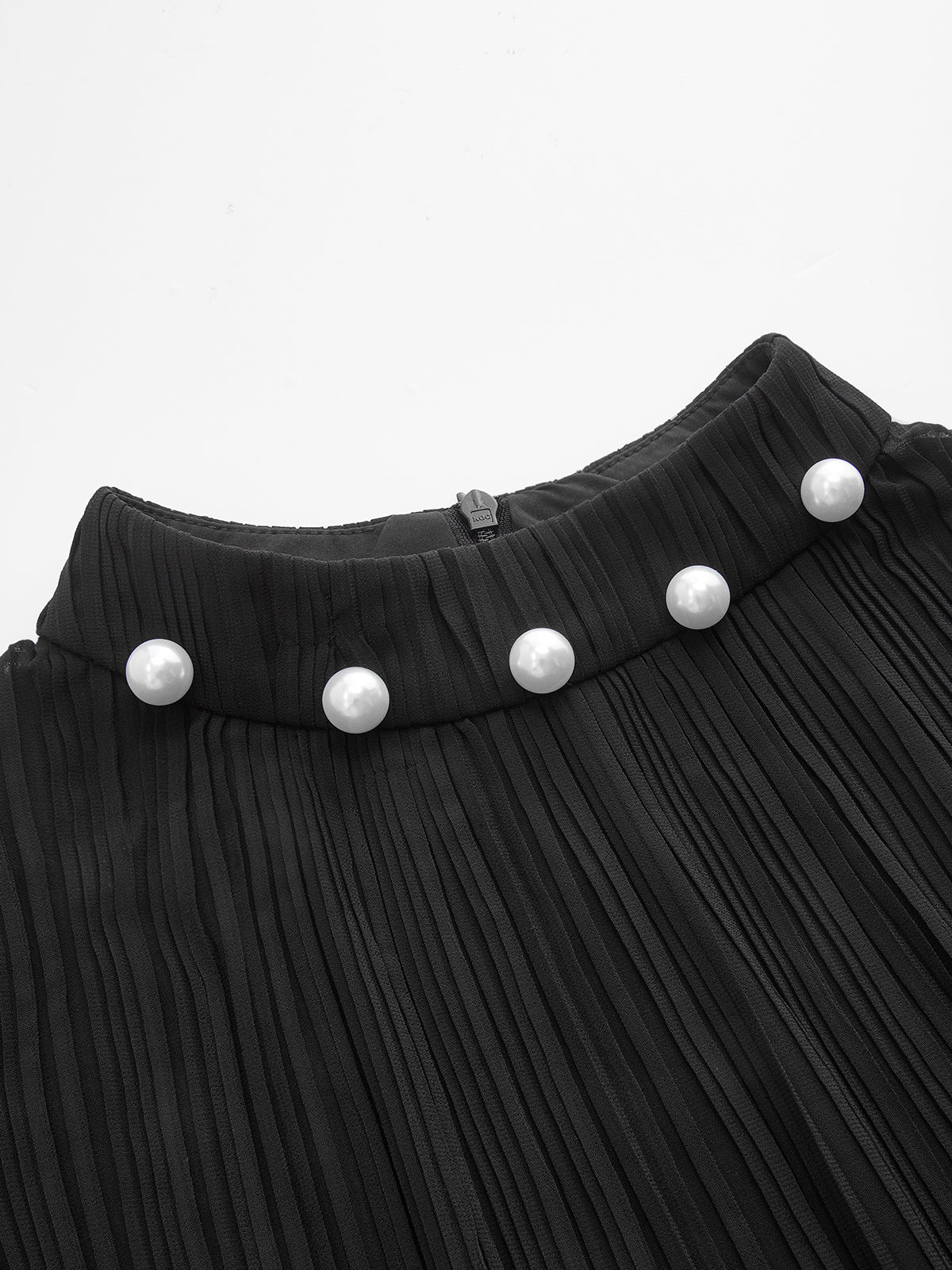 Pearl Neckline Pleated Sleeveless Bodysuit - Image 4