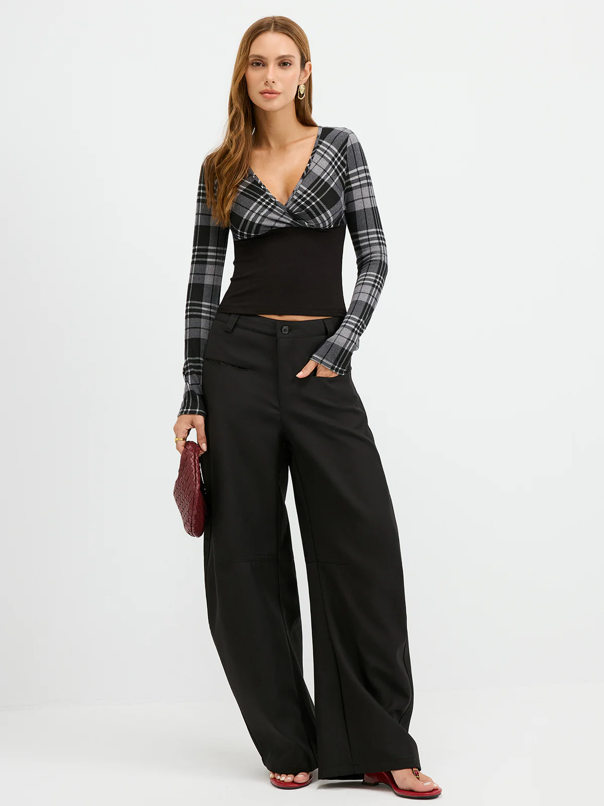 Plaid Paneled Slim-Fit Knit Long Sleeve Blouse - Image 4