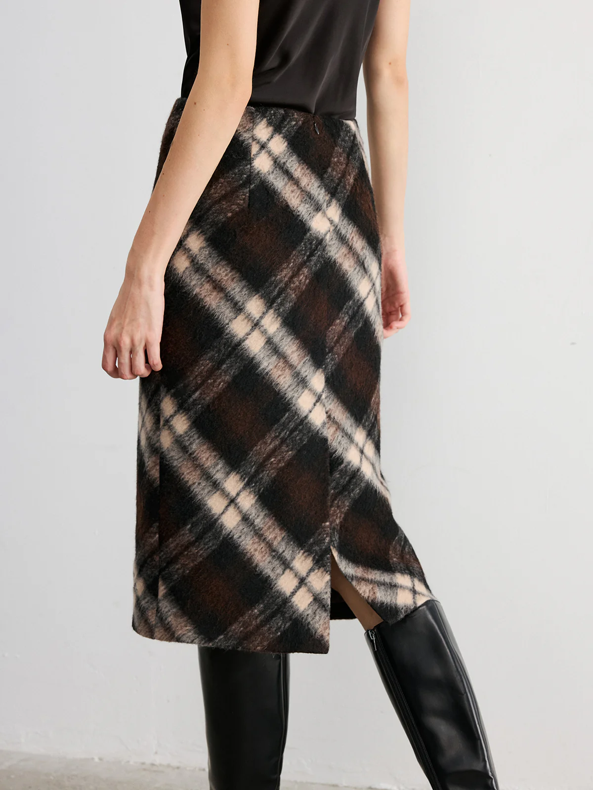Plaid Wool-Blend Midi Pencil Skirt - Image 6