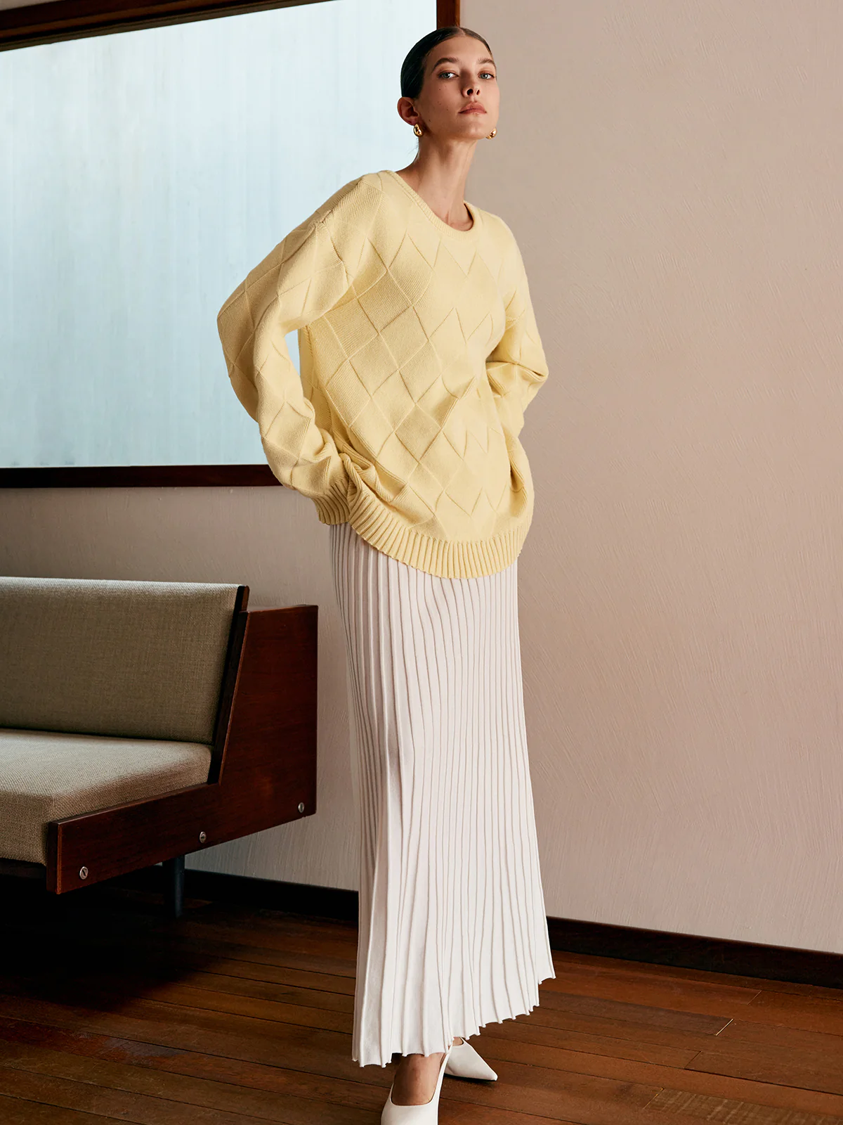 Plain Diamond Sweater - Image 7