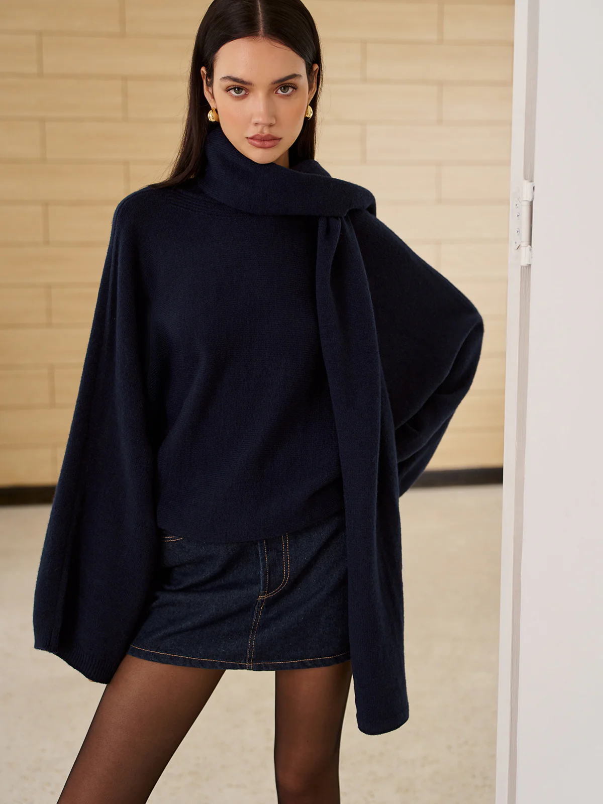 Plain Sweater With Scarf - Image 5
