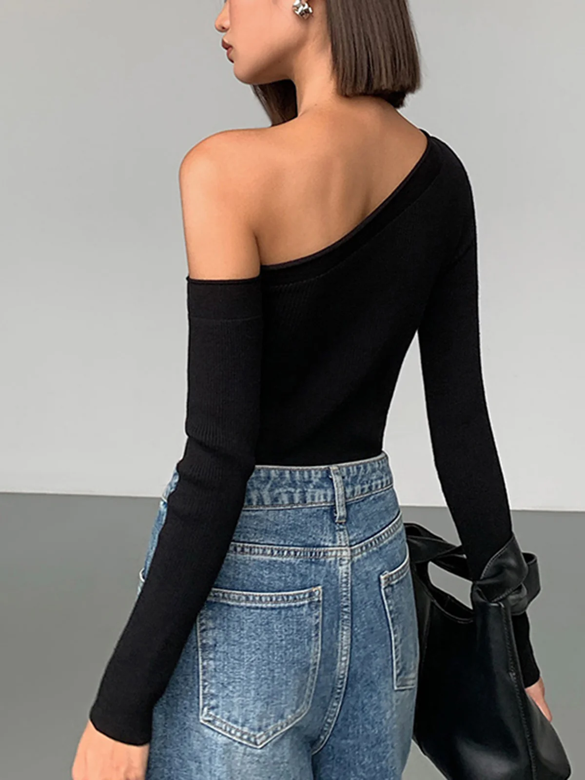 Plain One-Shoulder Knit Top - Image 3