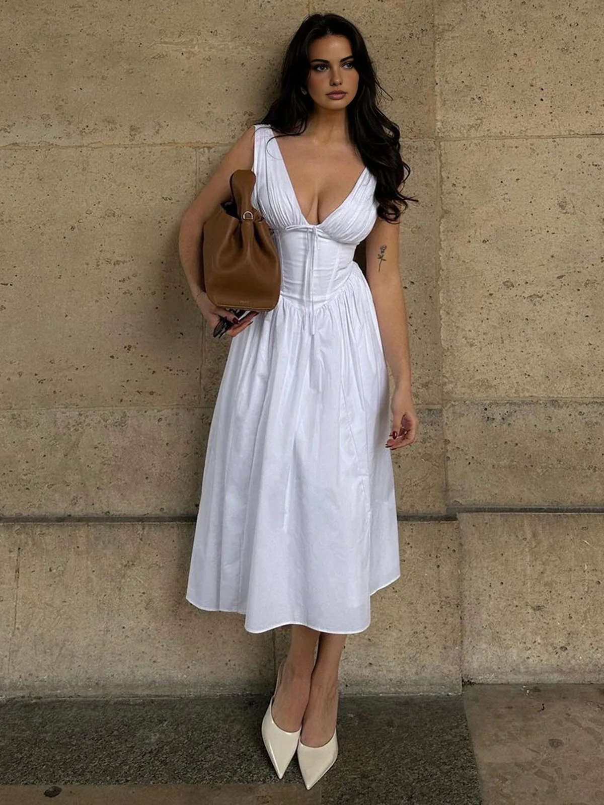 Plain Sleeveless Midi Dress - Image 3