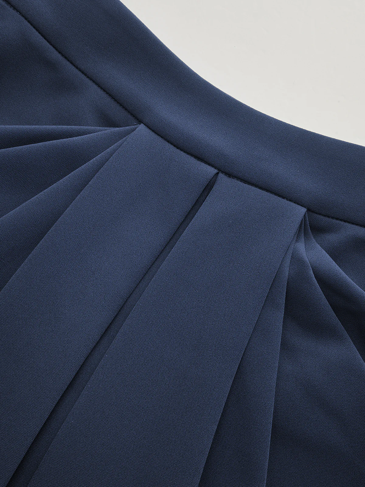 Pleated Detail Mid-Waist Maxi Skirt - Image 4