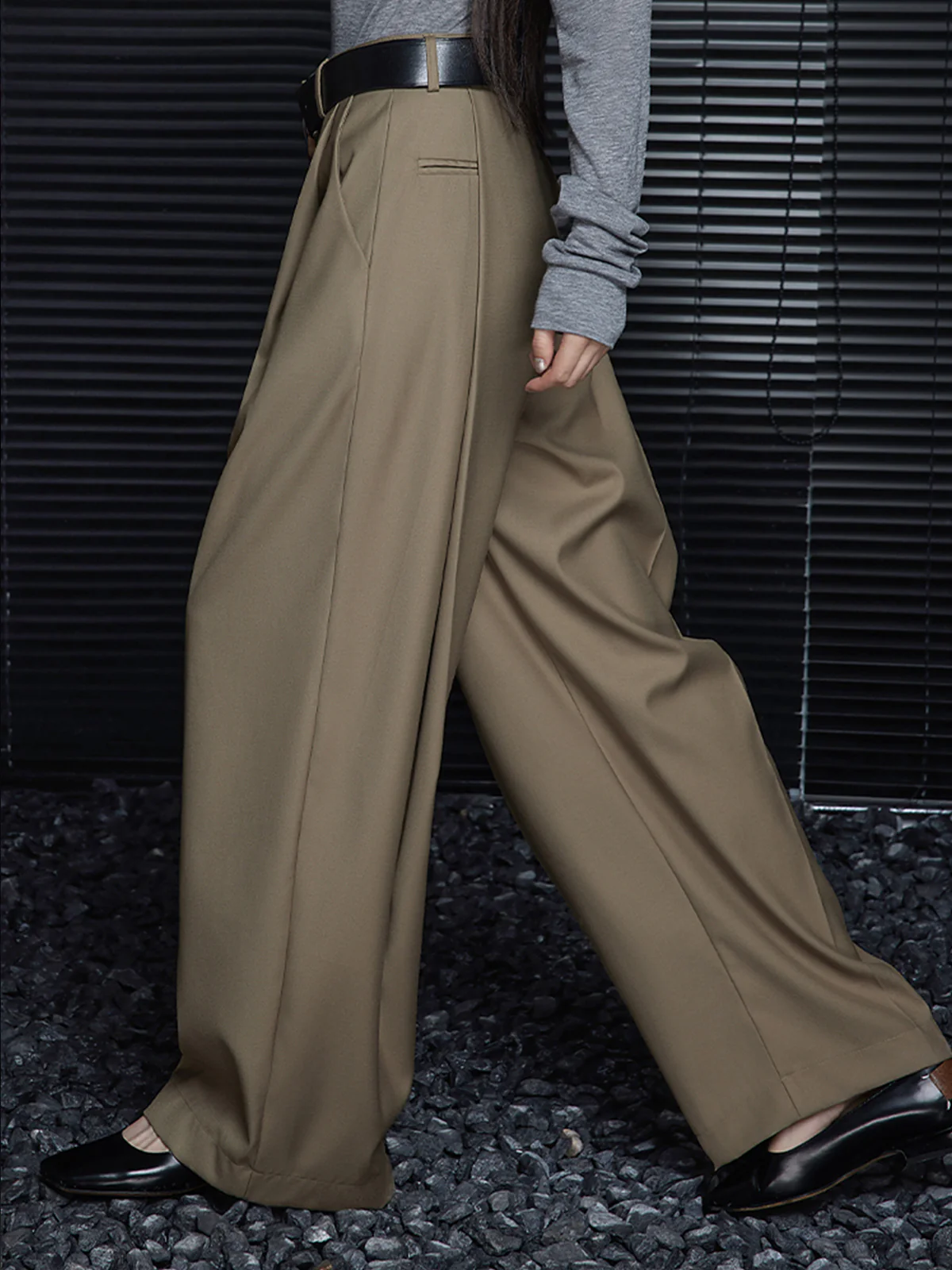 Pleated Draped Pants Without Belt - Image 5