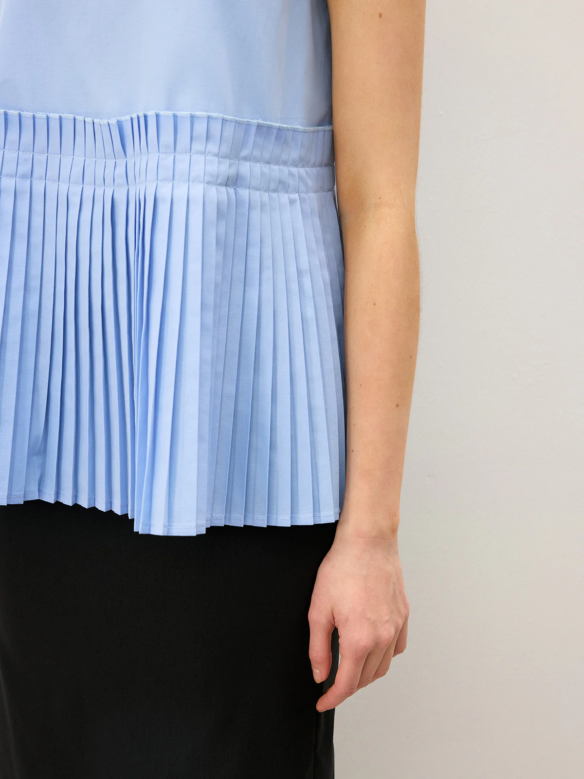 Pleated Hem Tank Top - Image 5