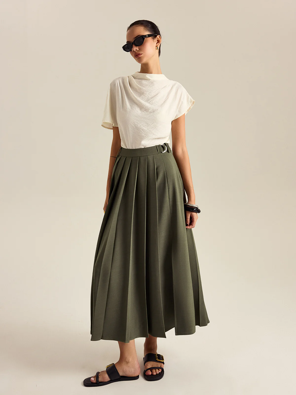 Pleated Midi Skirt with Side Slit - Image 3
