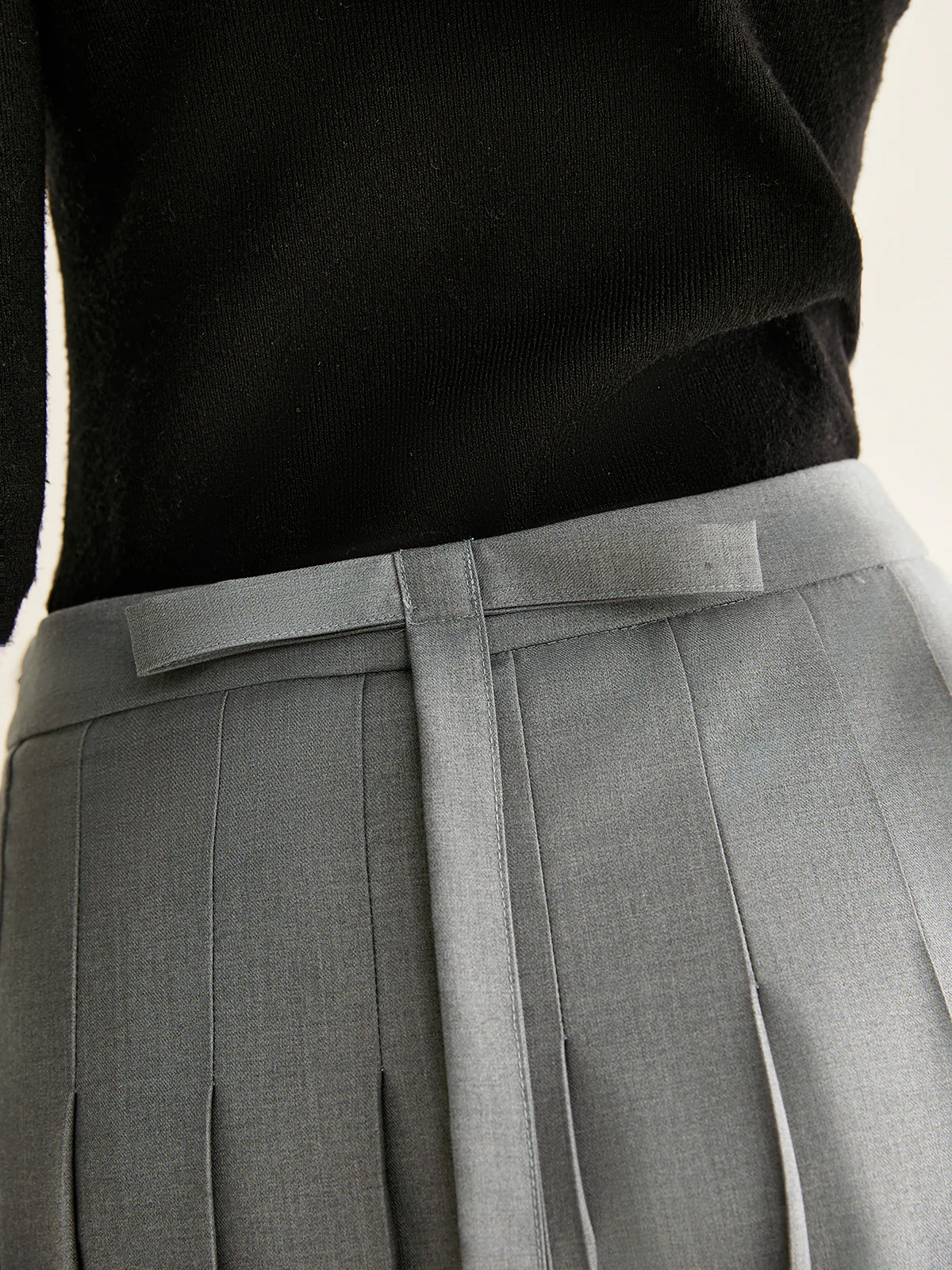 Pleated Slit Zipper Skirt - Image 5
