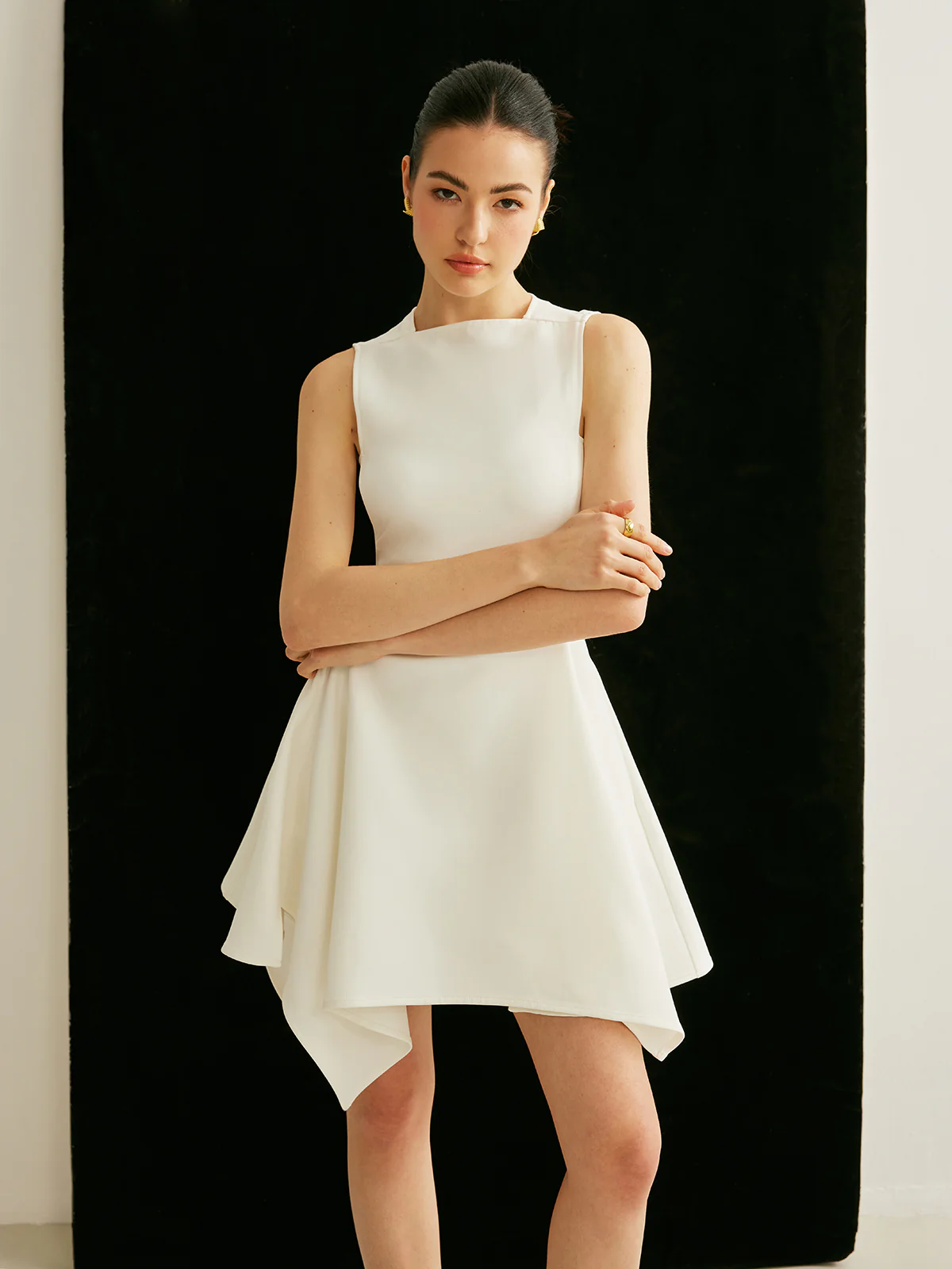 Pocket Detail Asymmetrical Dress - Image 3
