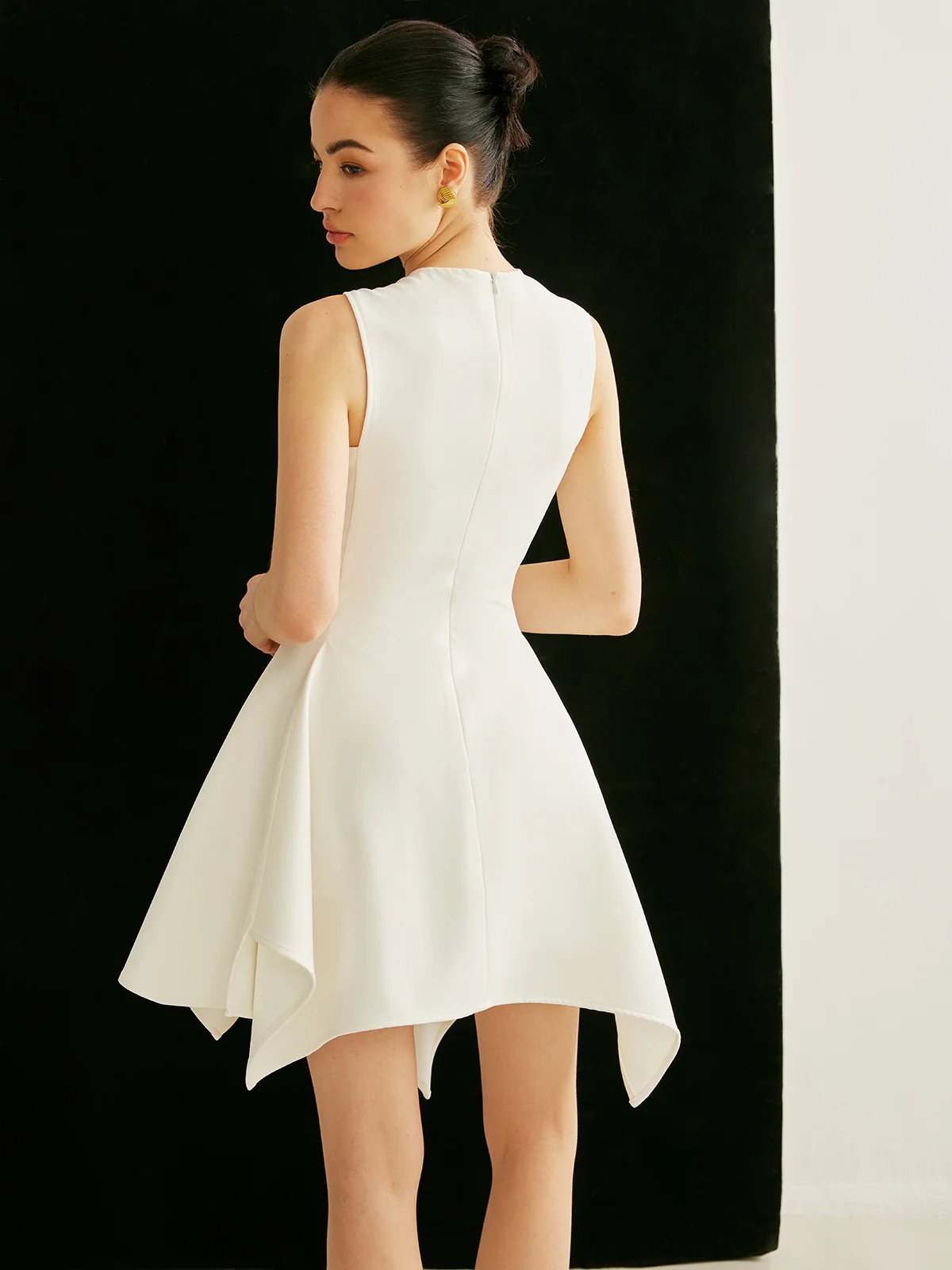 Pocket Detail Asymmetrical Dress - Image 8