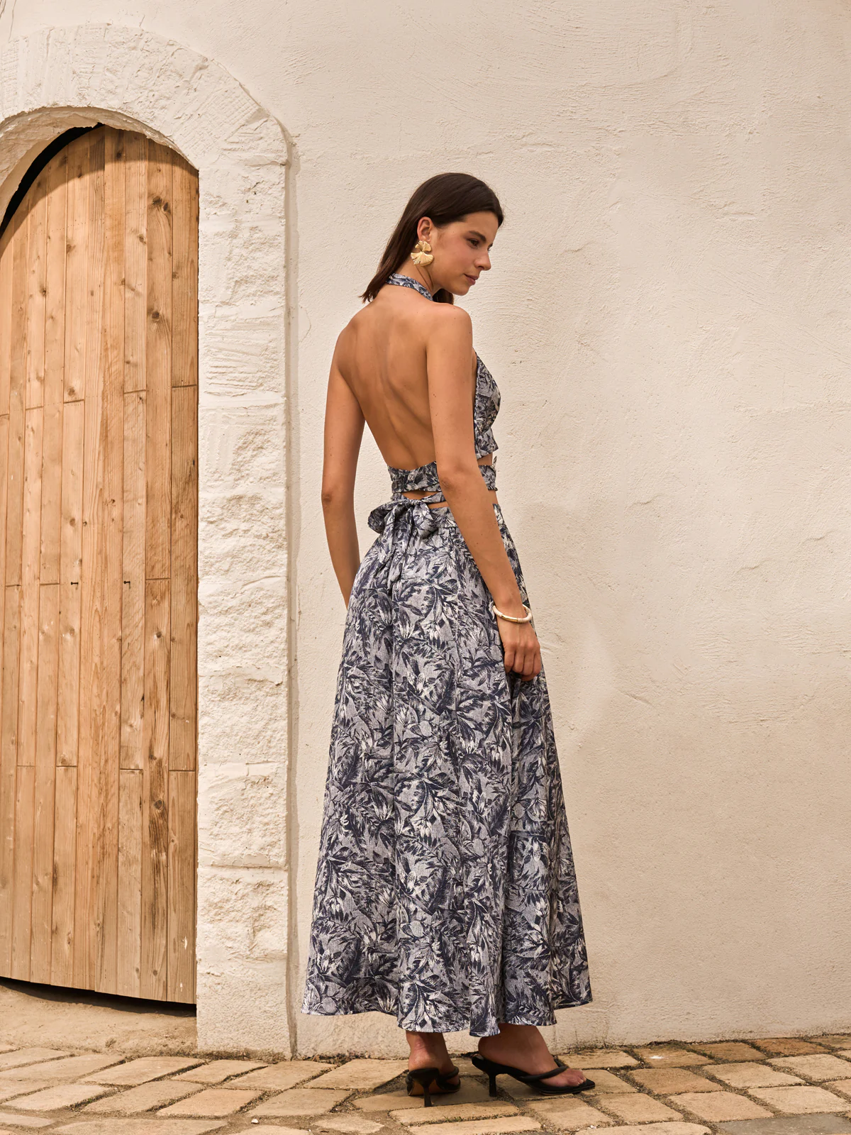 Printed Halter Backless Skirt Set With Tie-Back - Image 2