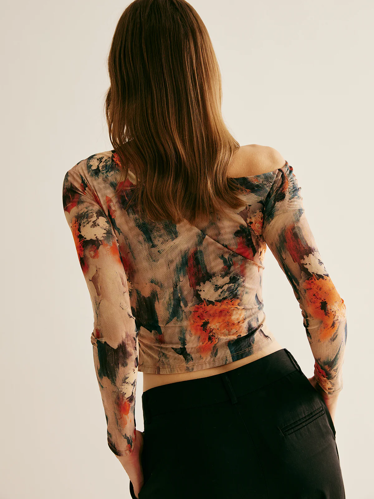 Retro Asymmetrical Collar Crop T-Shirt - Image 5