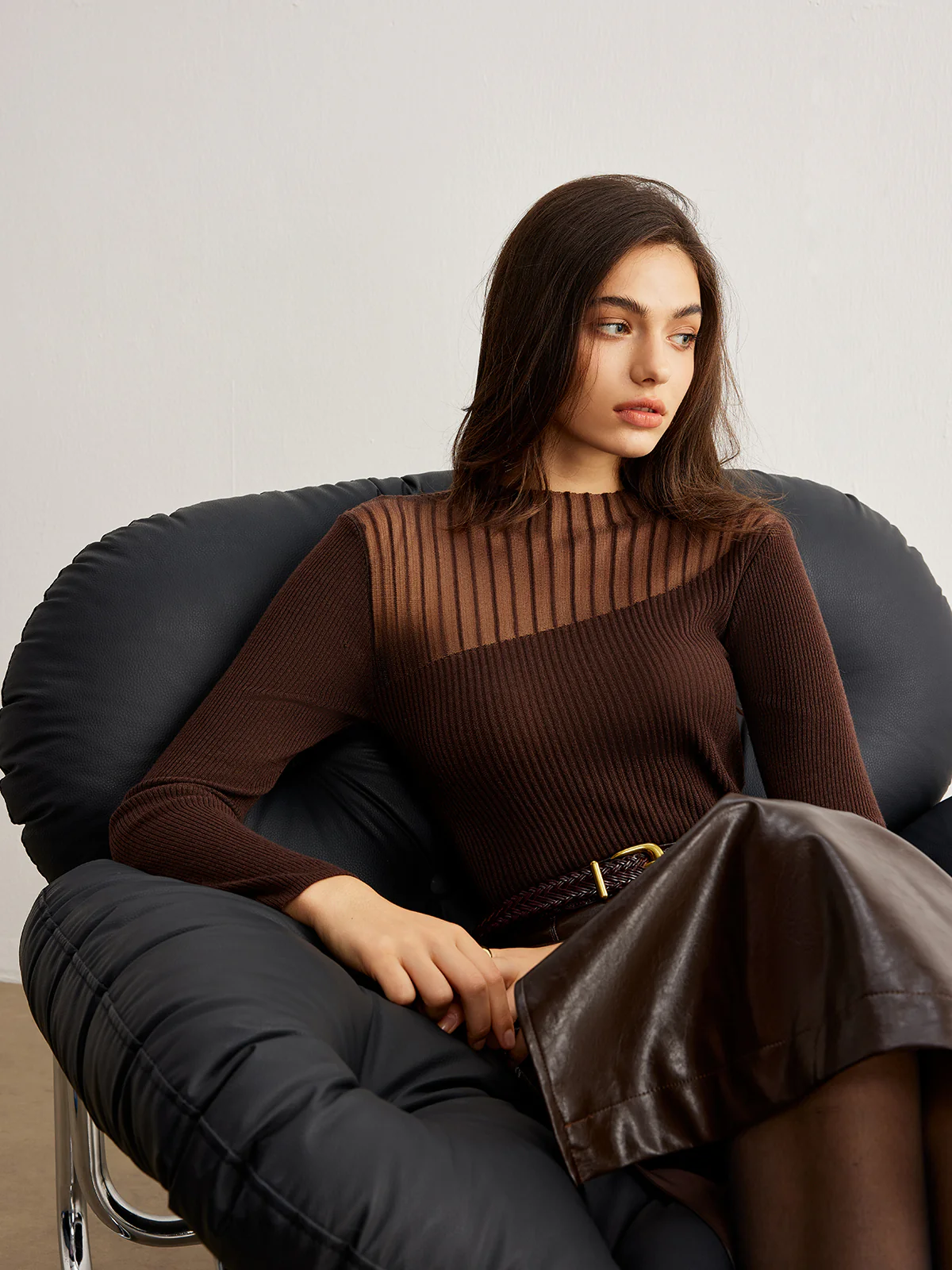Retro Wool-Blend Panel Slim Sweater - Image 4