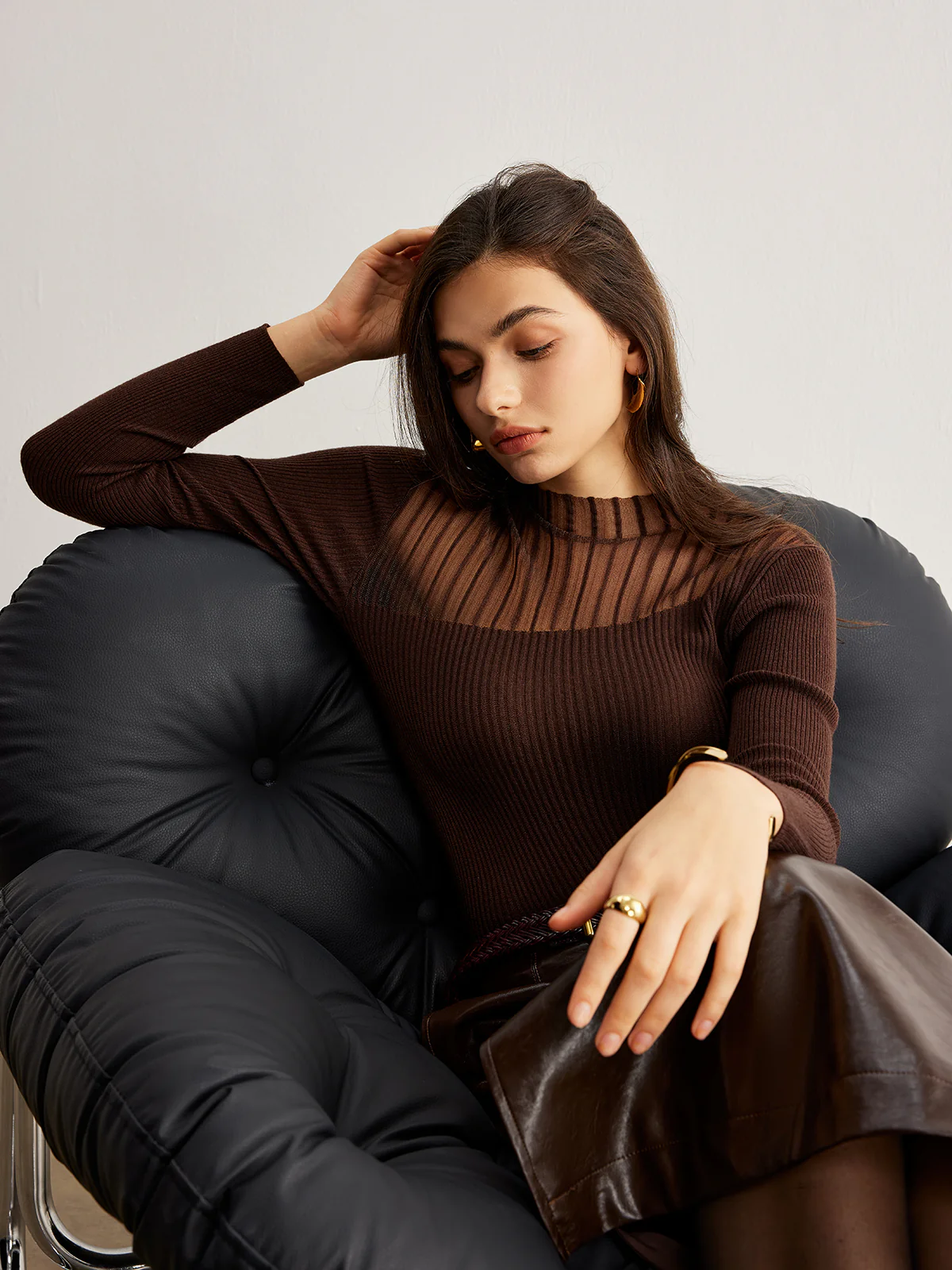 Retro Wool-Blend Panel Slim Sweater - Image 5