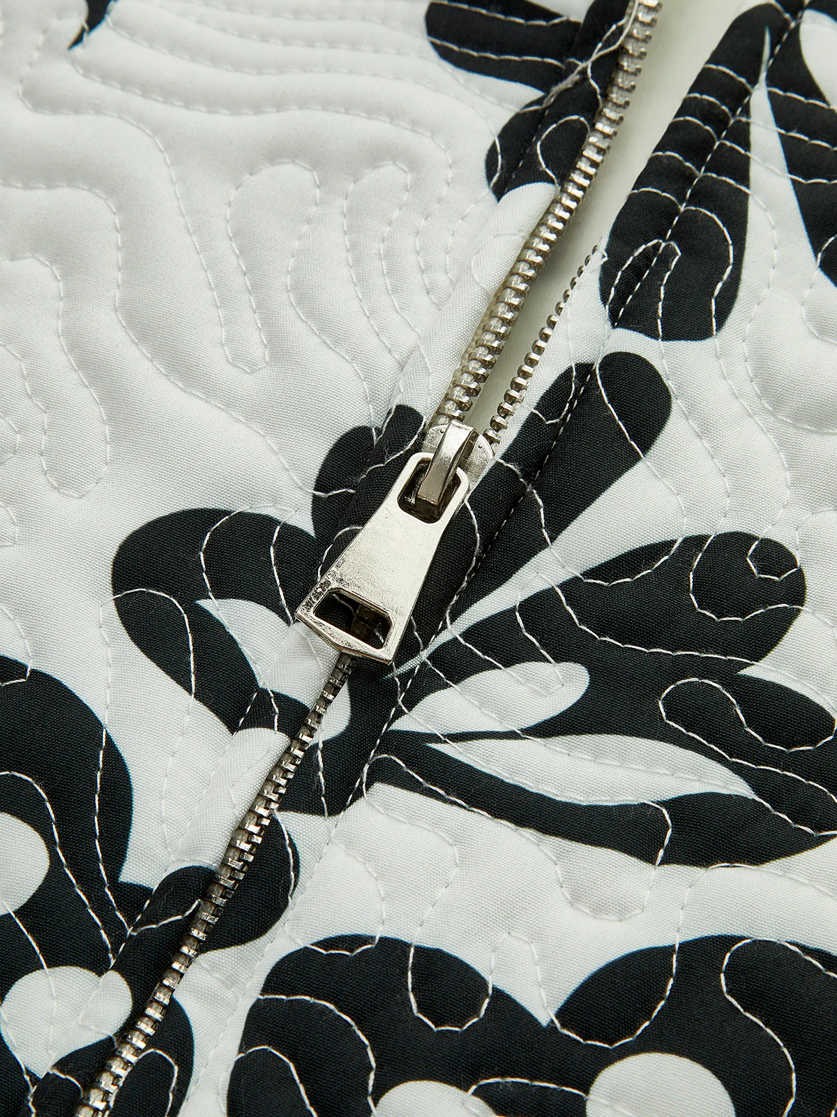 Retro Zipper Quilted Winter Coat - Image 4