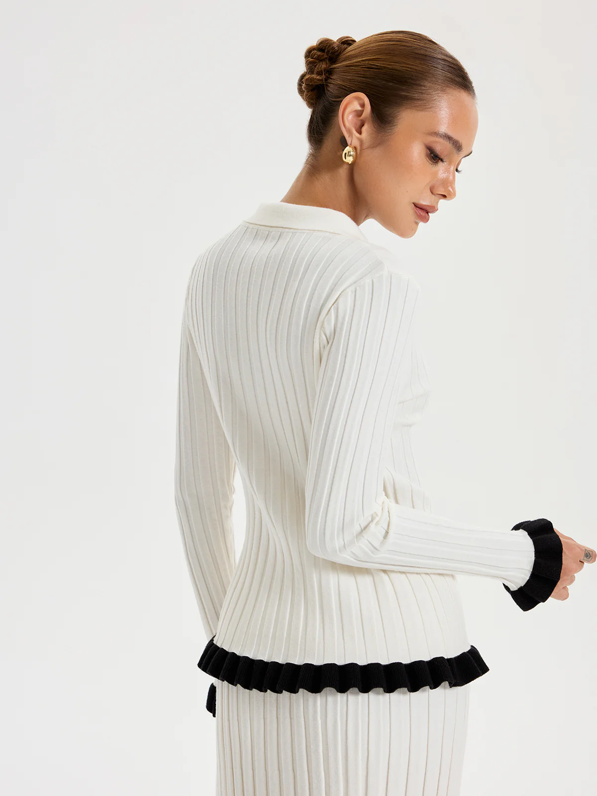 Rib-knit Cardigan with Contrasting Ruffles - Image 6