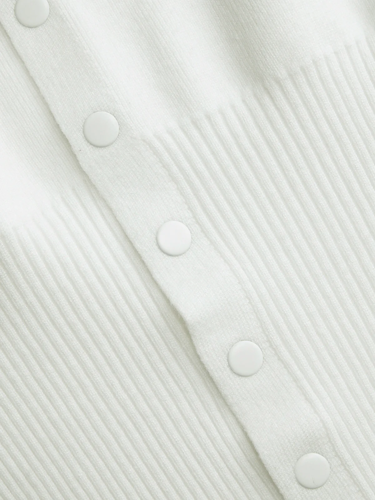 Ribbed Cinched-Waist Button-Front Cardigan - Image 3