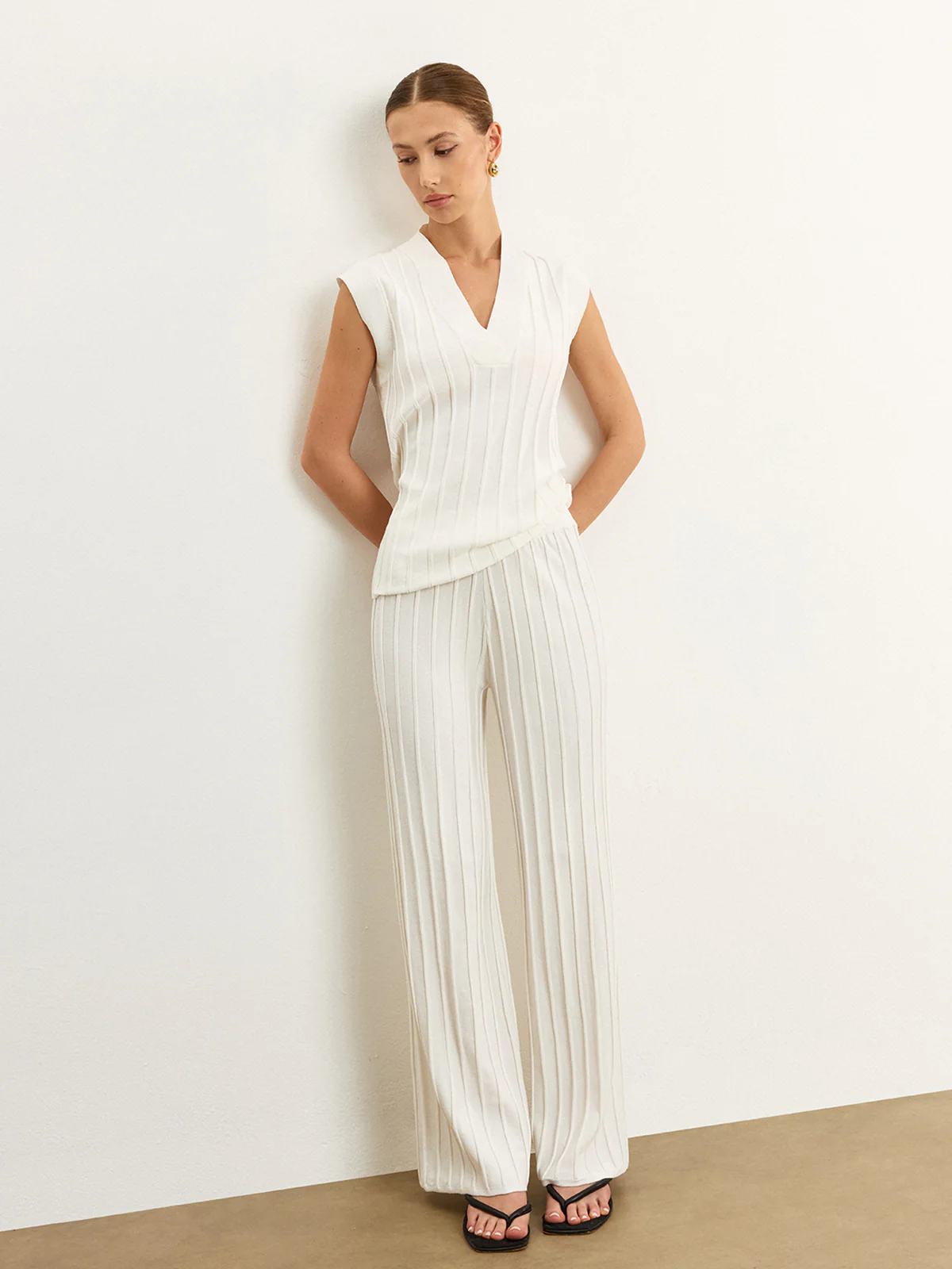 Ribbed Knit Mid-Rise Pants - Image 5