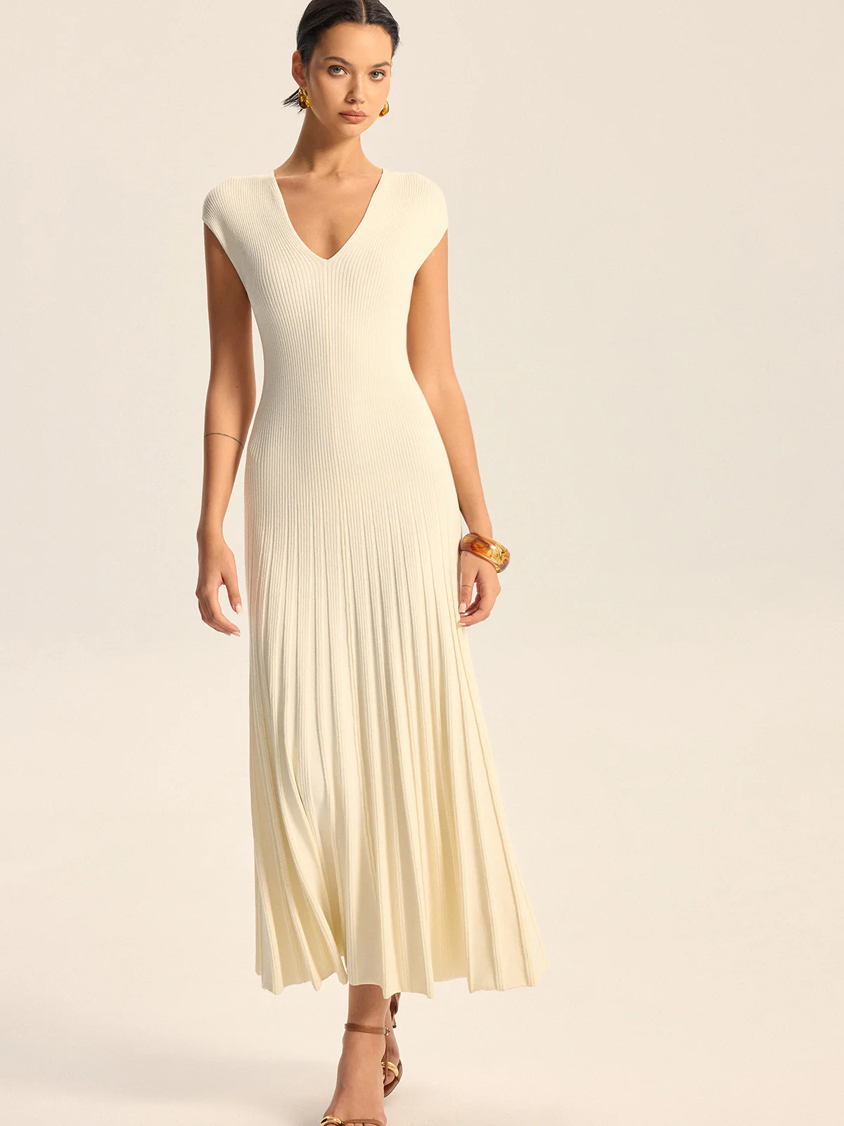 Ribbed Knit V-Neck Midi Dress Without Belt - Image 2