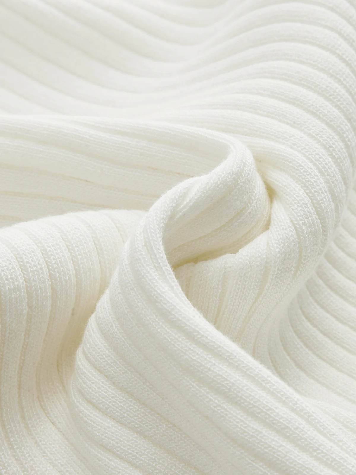Ribbed Knotted Sweater Vest - Image 3