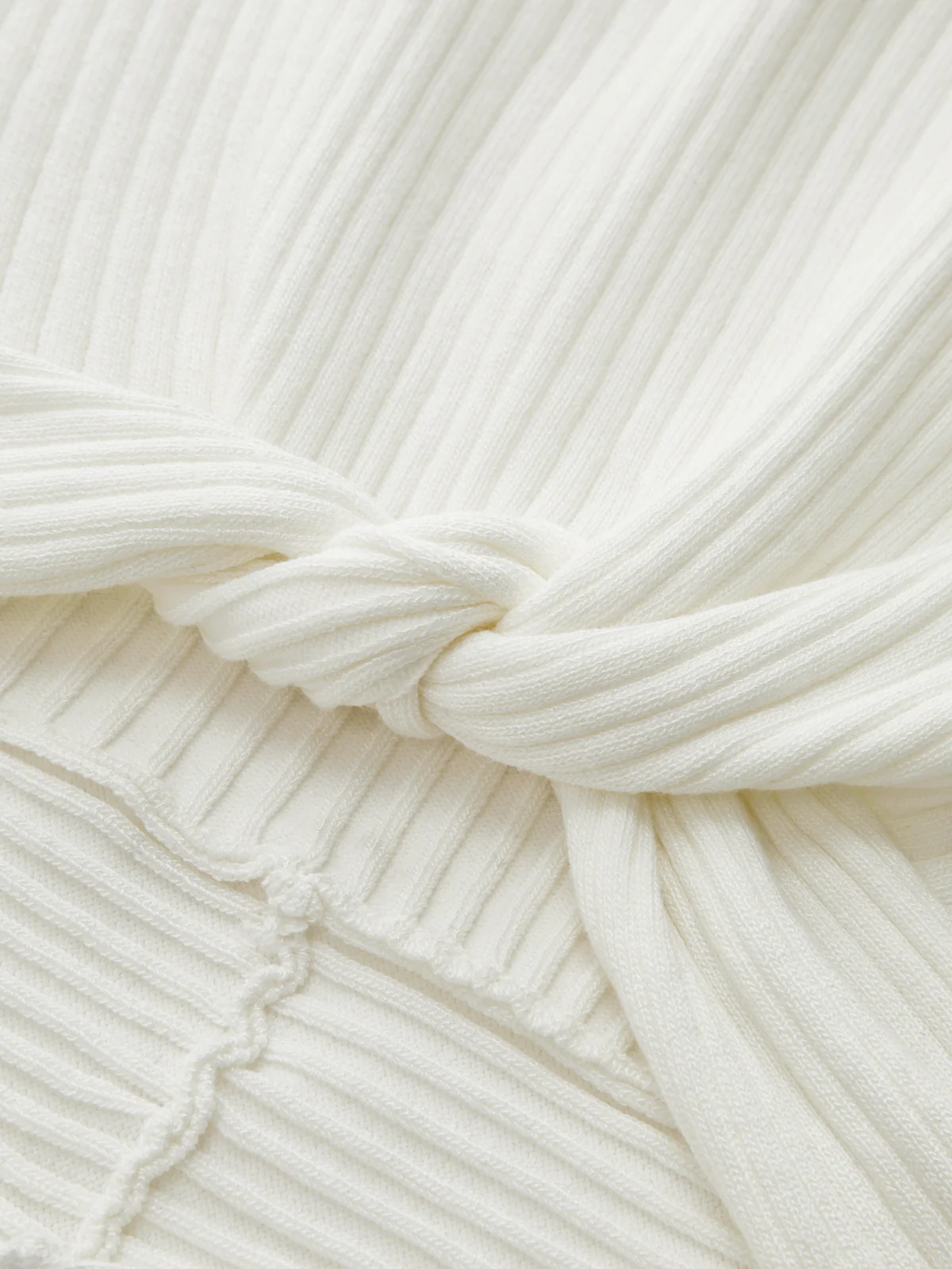Ribbed Knotted Sweater Vest - Image 4