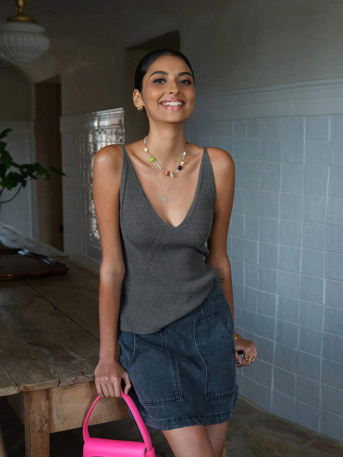 Ribbed Plain Sweater Vest - Image 4