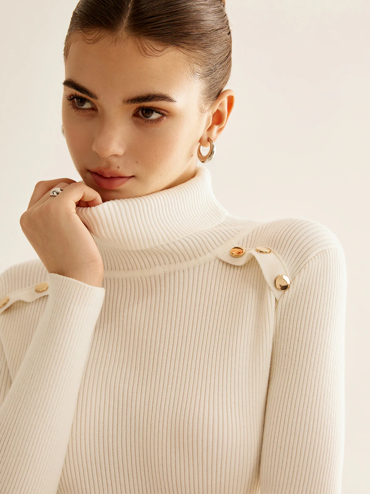 Ribbed Turtleneck Slim Sweater - Image 3