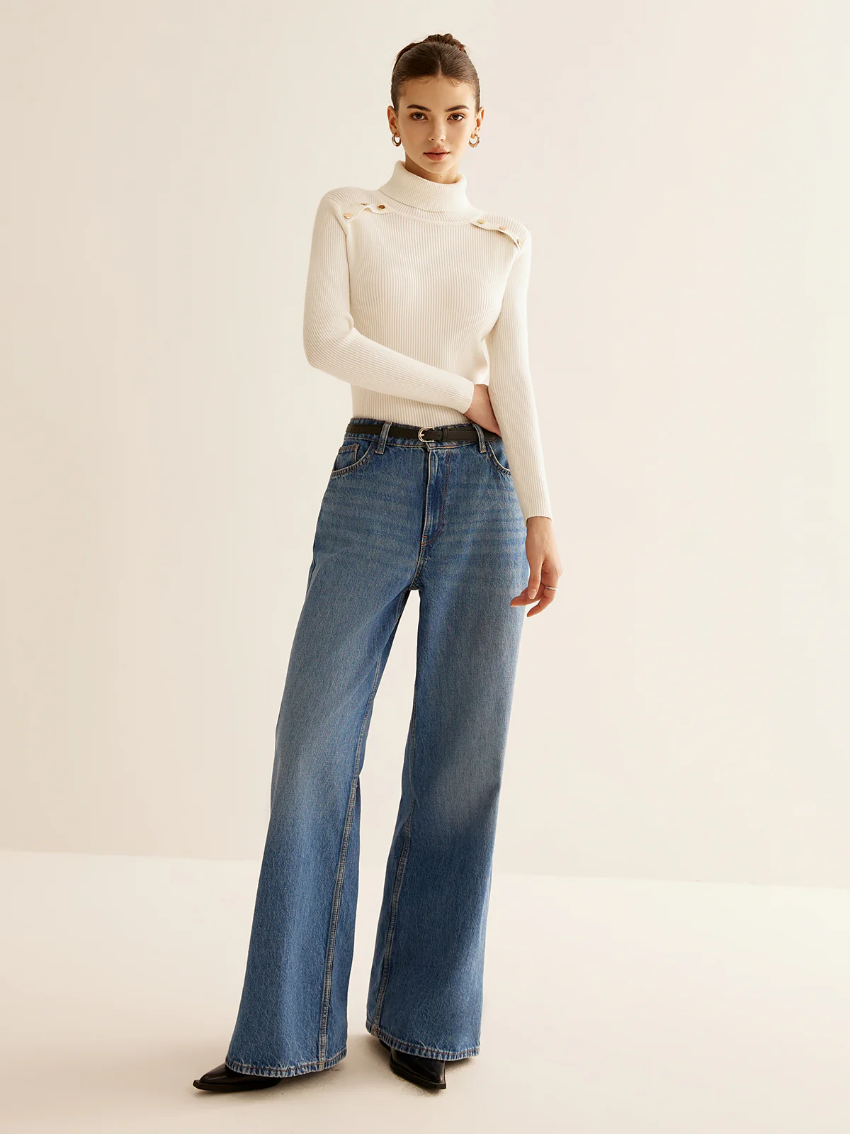 Ribbed Turtleneck Slim Sweater - Image 6