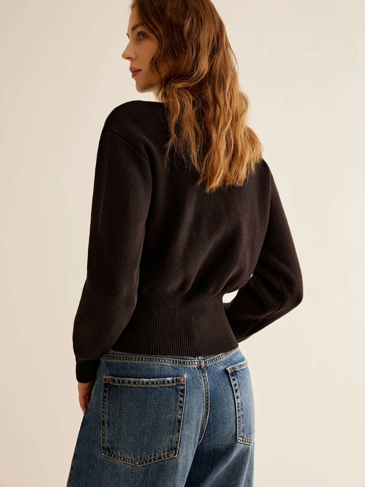 Ribbed V-Neck Cinched Cardigan - Image 3