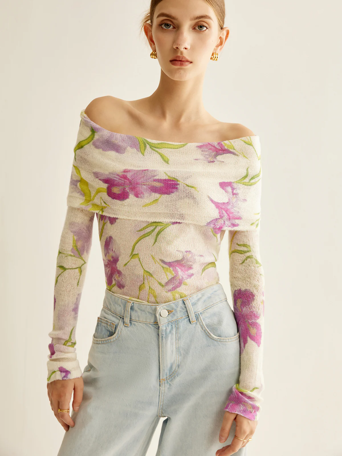 Romance Off-Shoulder Printed Knit Top - Image 4