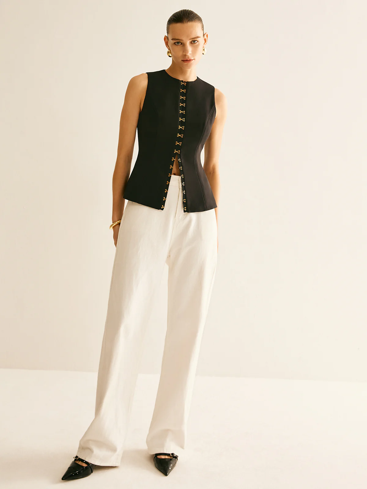 Round Neck Metal-Detail Vest - Image 7