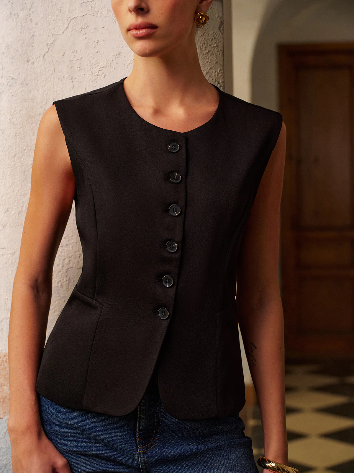 Round Neck Split Button Vest - Image 3