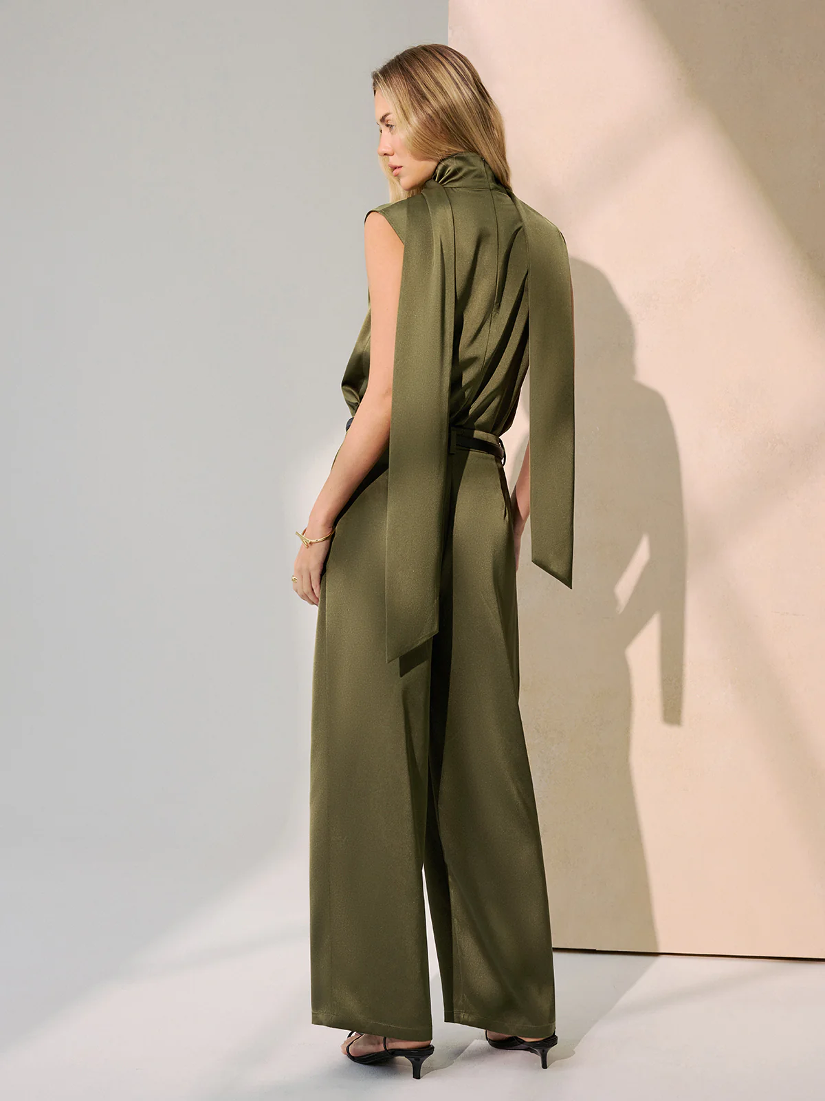 Satin Sleeveless Top & Wide-Leg Pants Set without Belt - Image 7