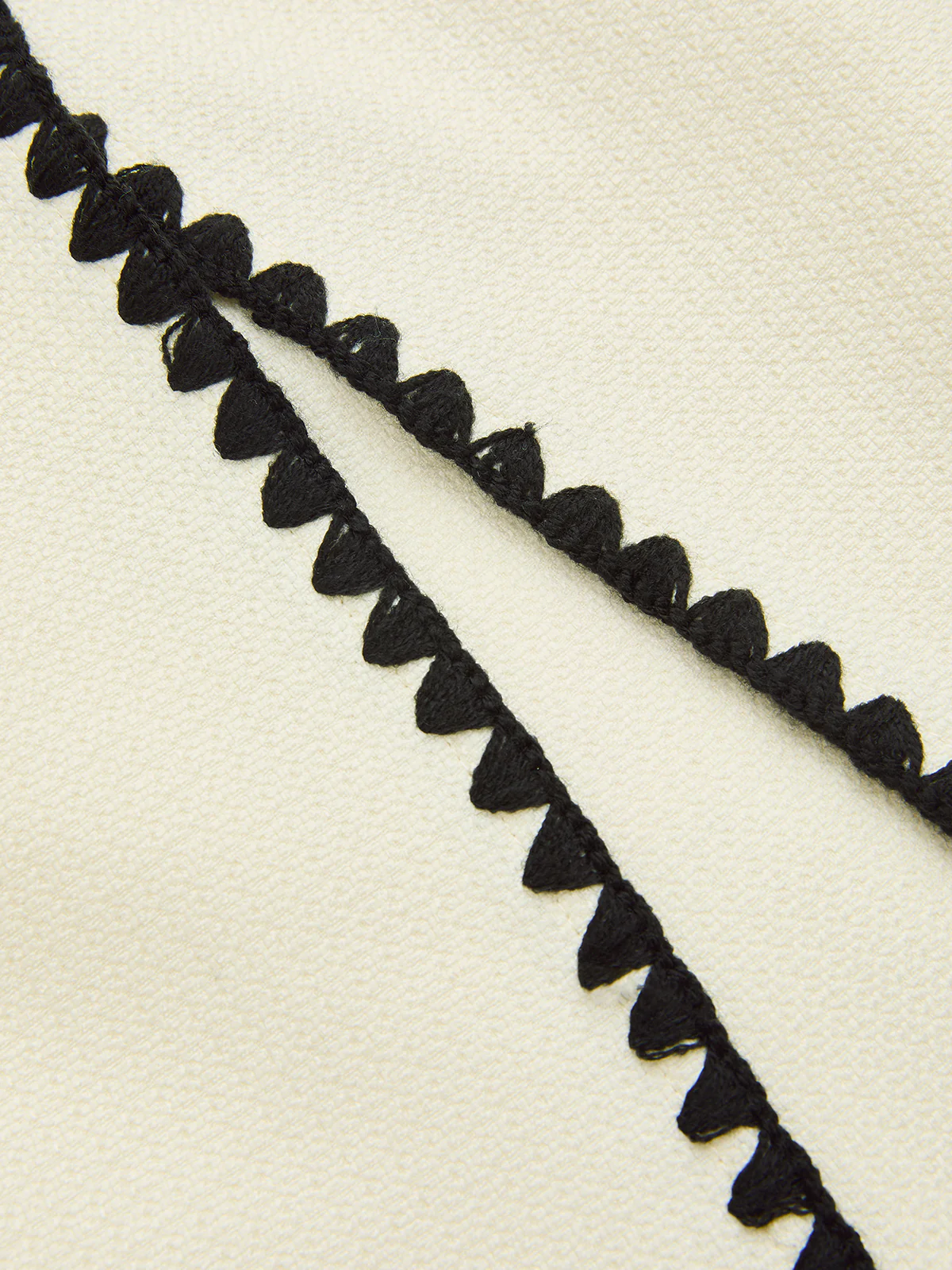 Scalloped Trim Asymmetrical Mini Skirt - Image 4