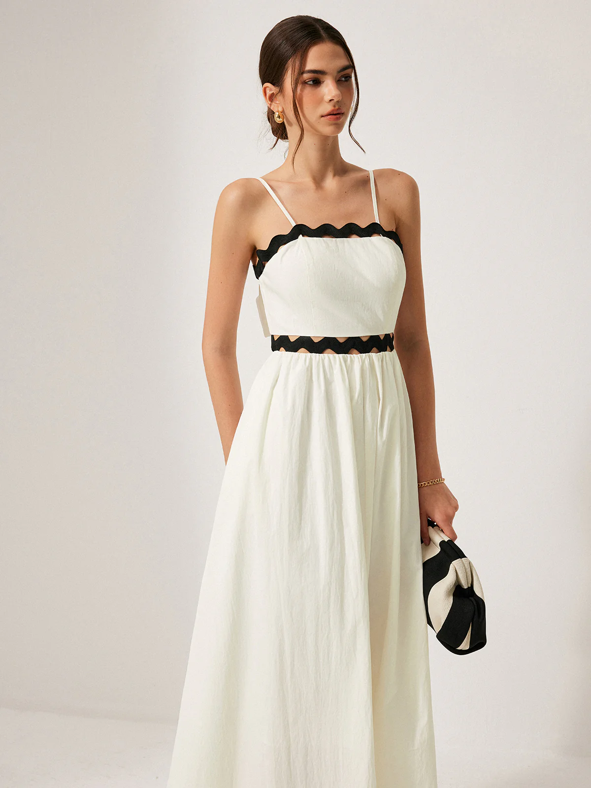 Scalloped Trim Back Tie Dress - Image 5