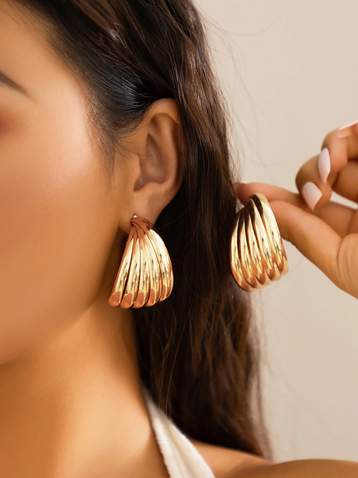 Sculpted Gold-Tone Swirl Hoop Earrings - Image 2