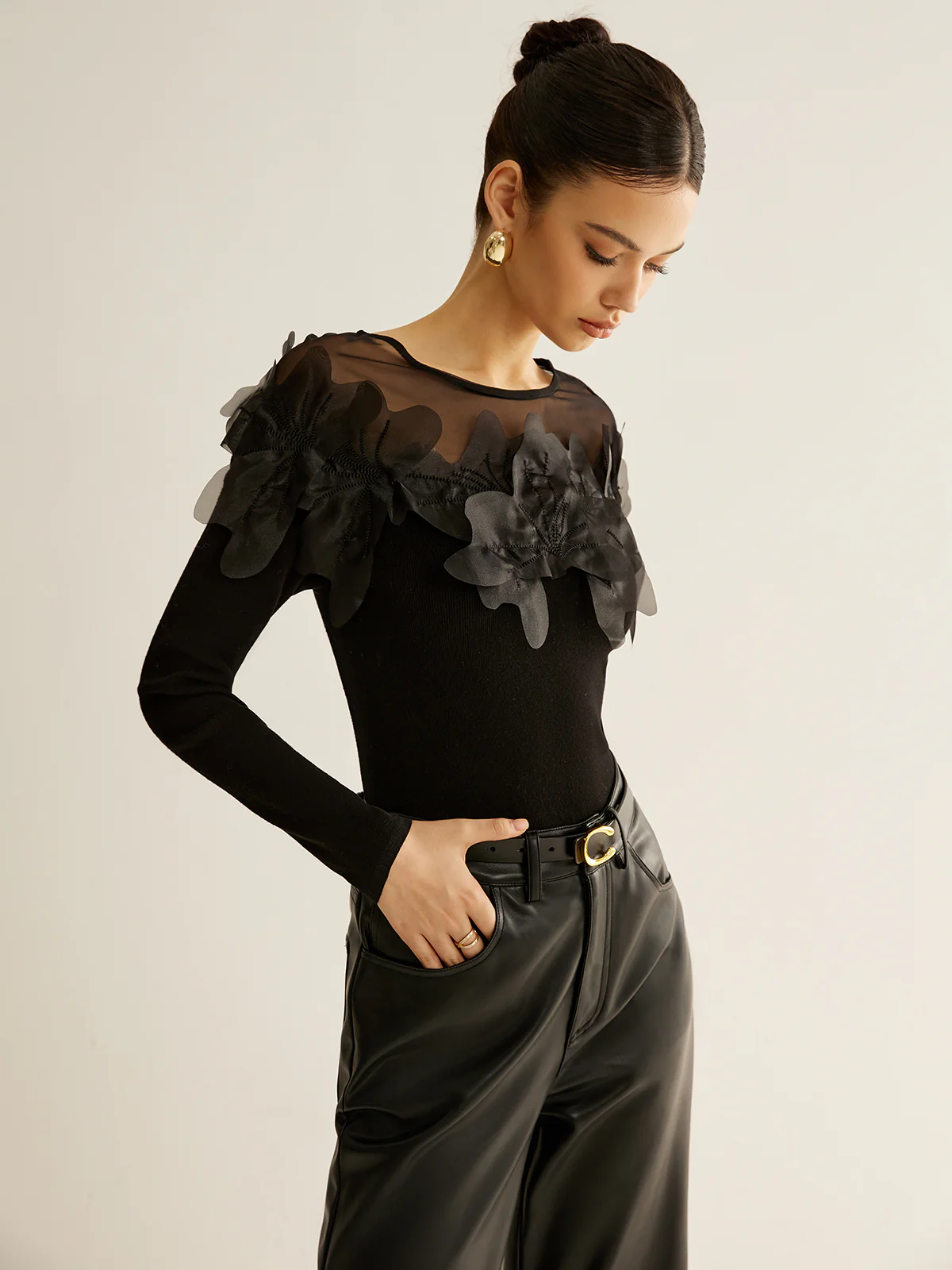 Semi-Sheer Floral Decor Slim Blouse - Image 3