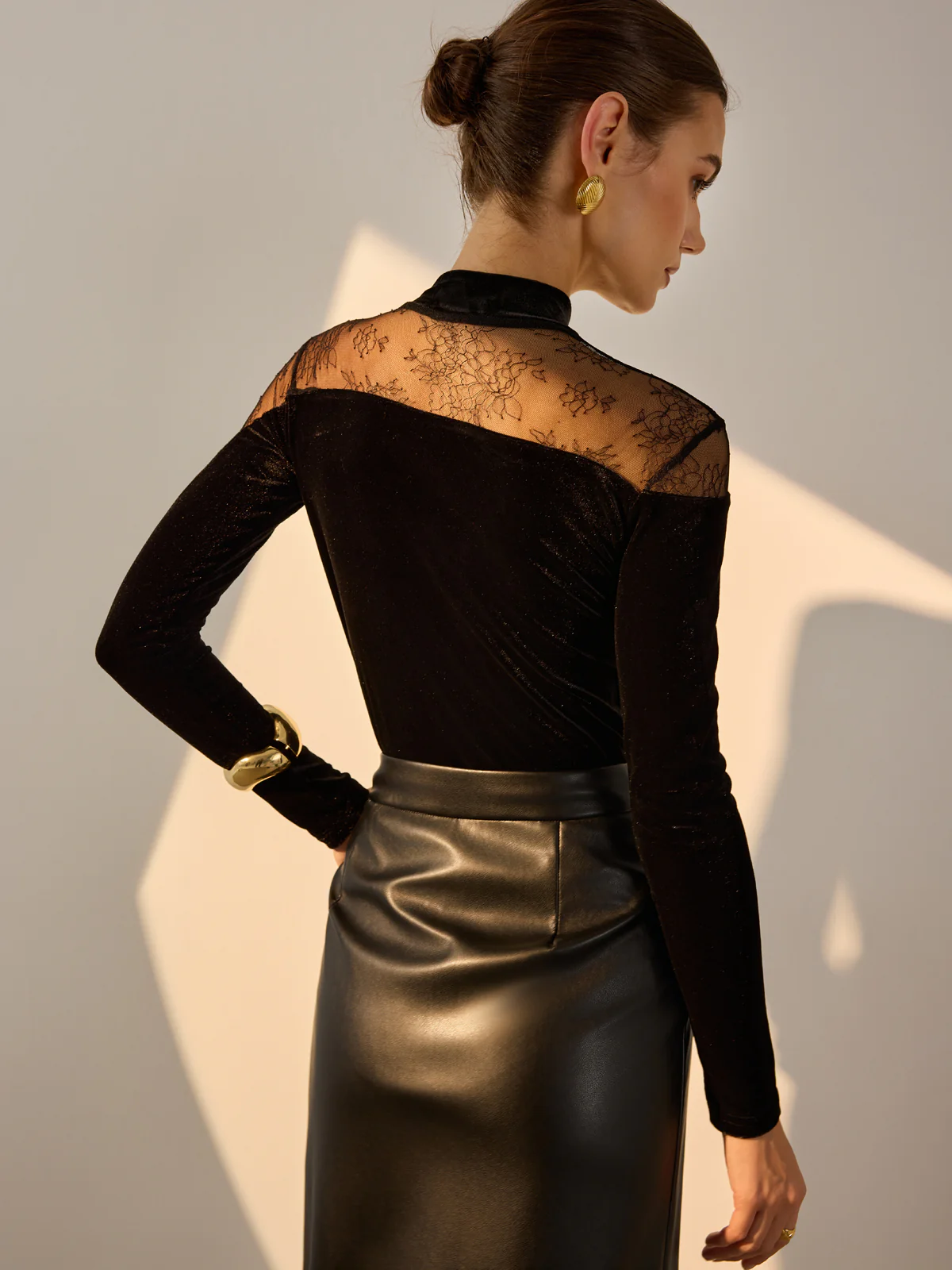 Sheer Lace Panel Velvet Slim Blouse - Image 7