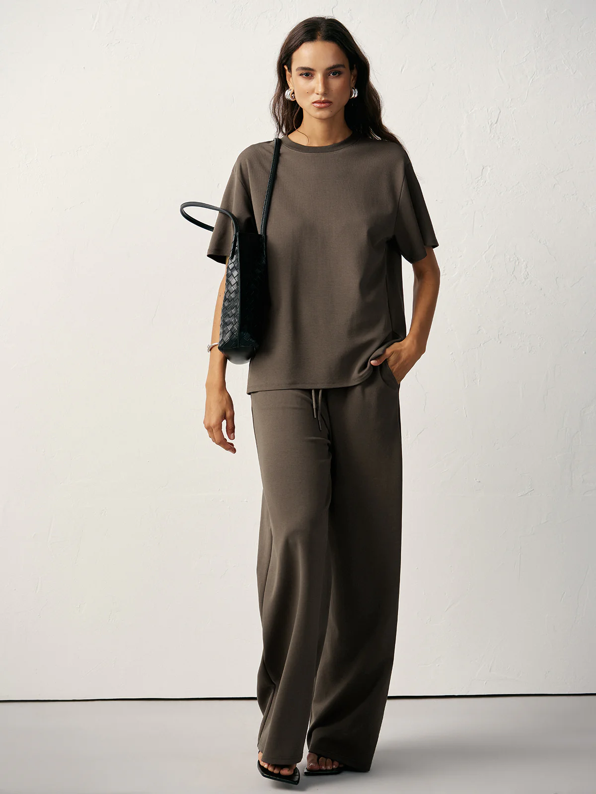 Short Sleeve Crew Neck T-Shirt - Image 2