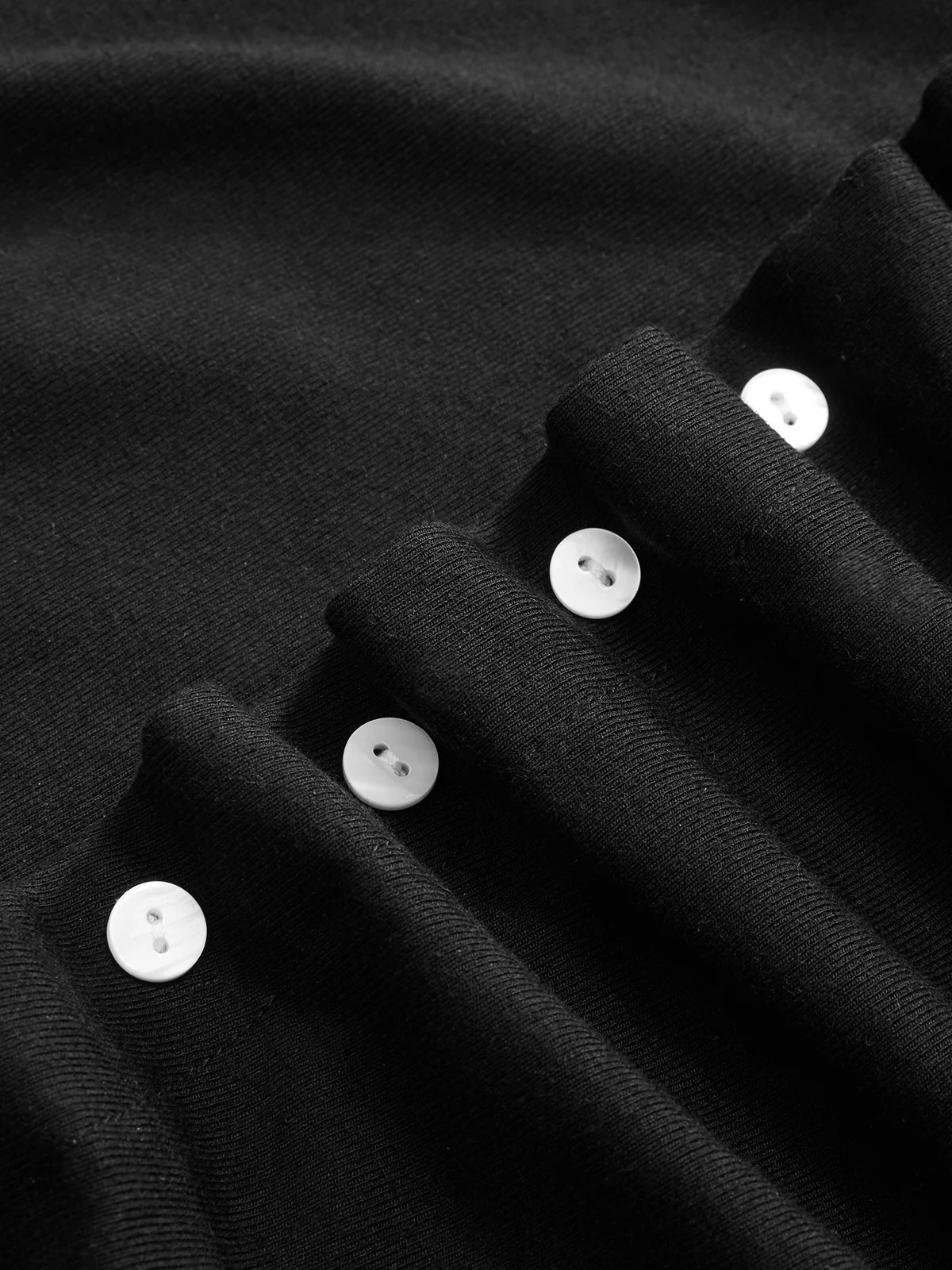 Short-Sleeve Ruched Side Button Detail Dress - Image 4